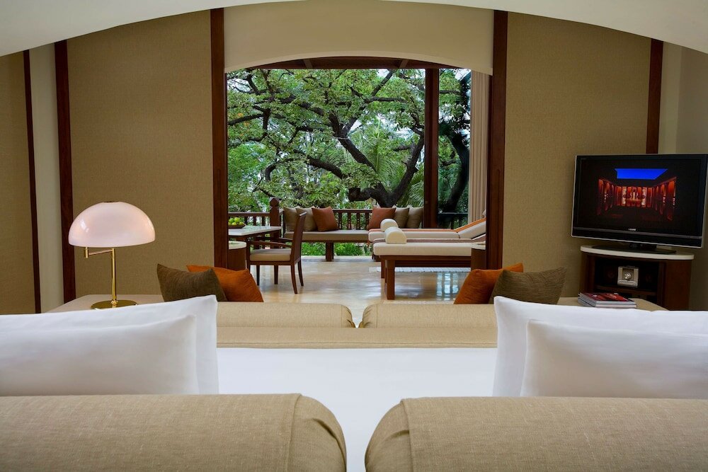 Suite, Balcony (Barai)