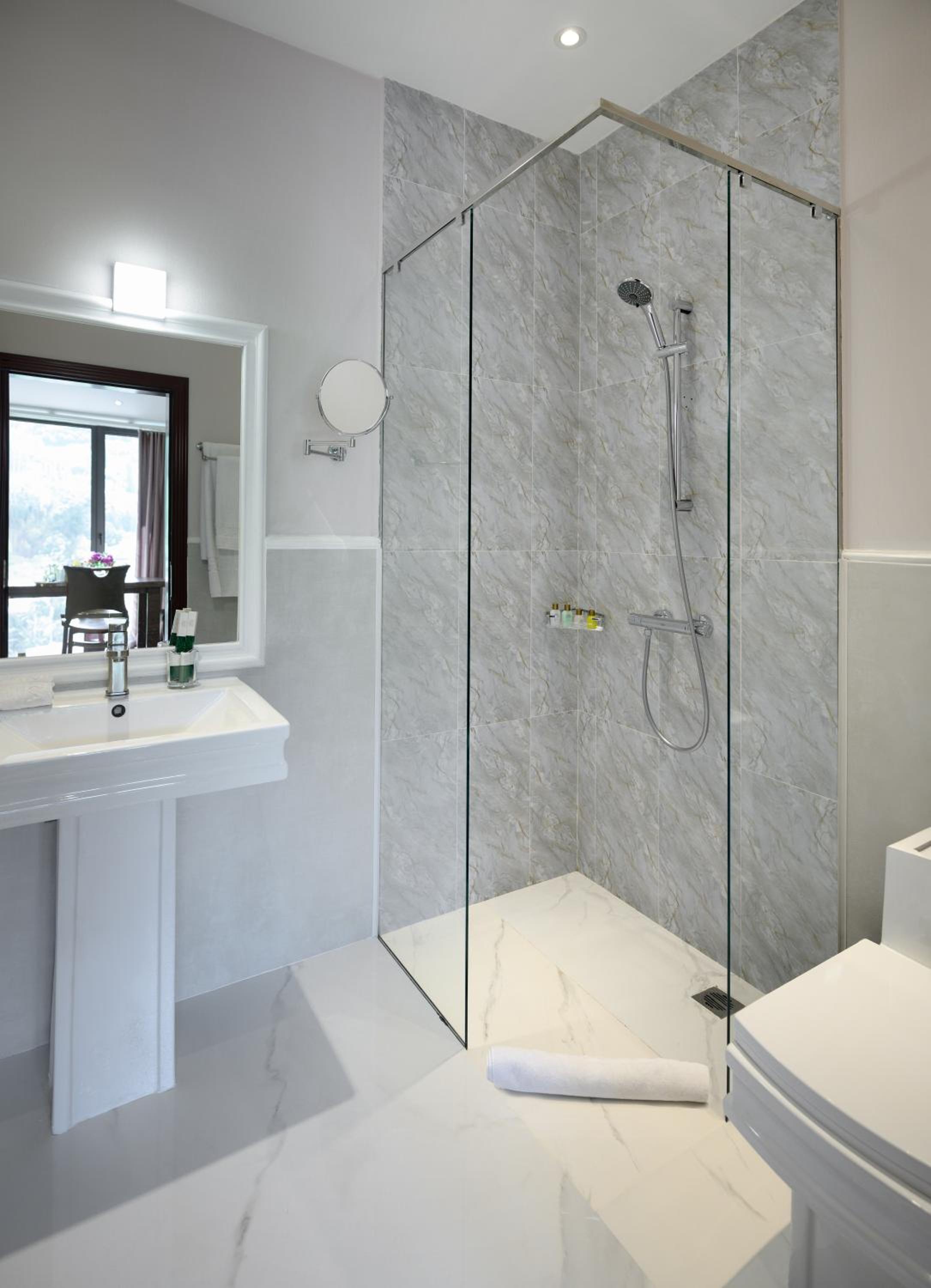 Junior Suite With Mountain View