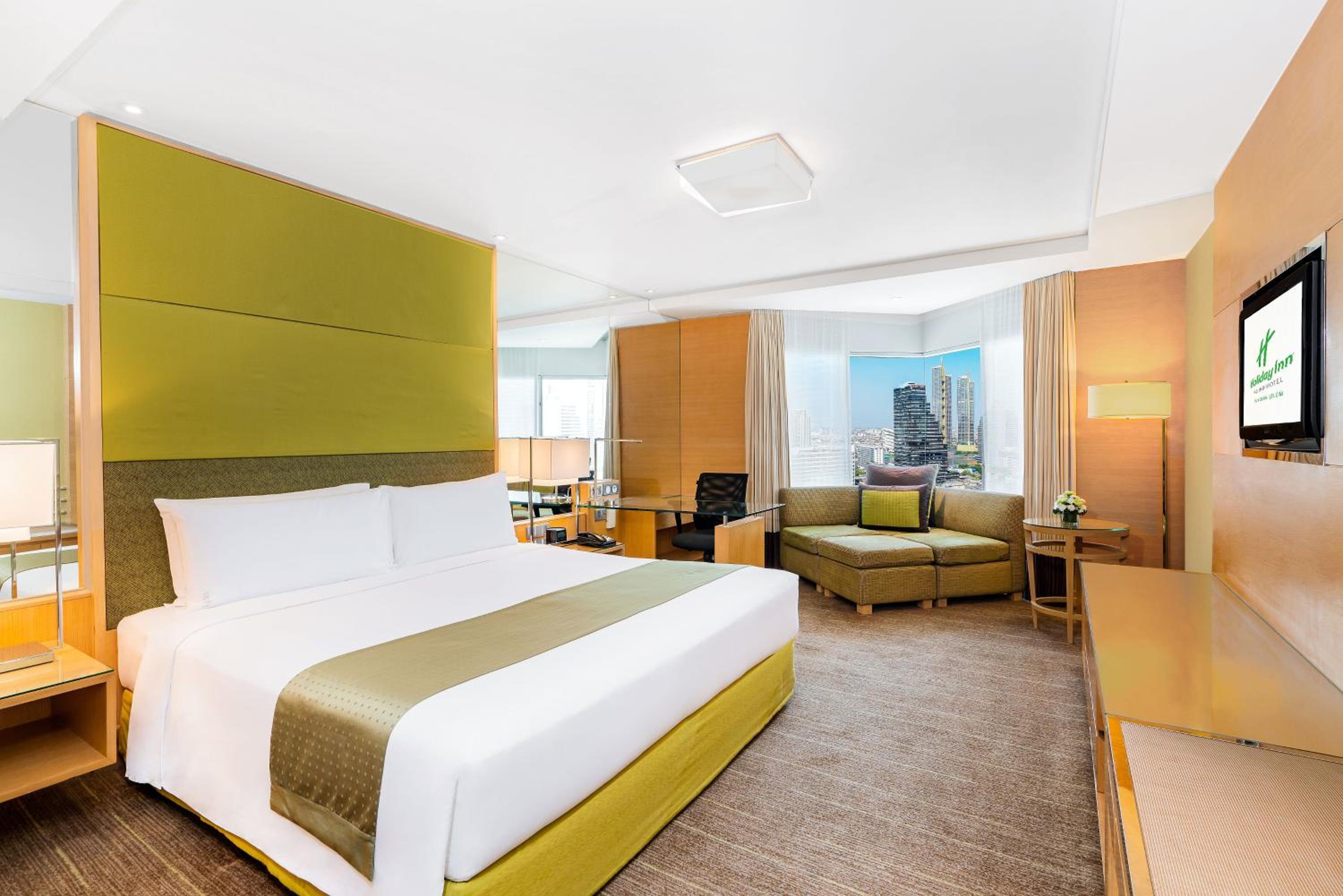 Premium King Room with City View - Non-Smoking