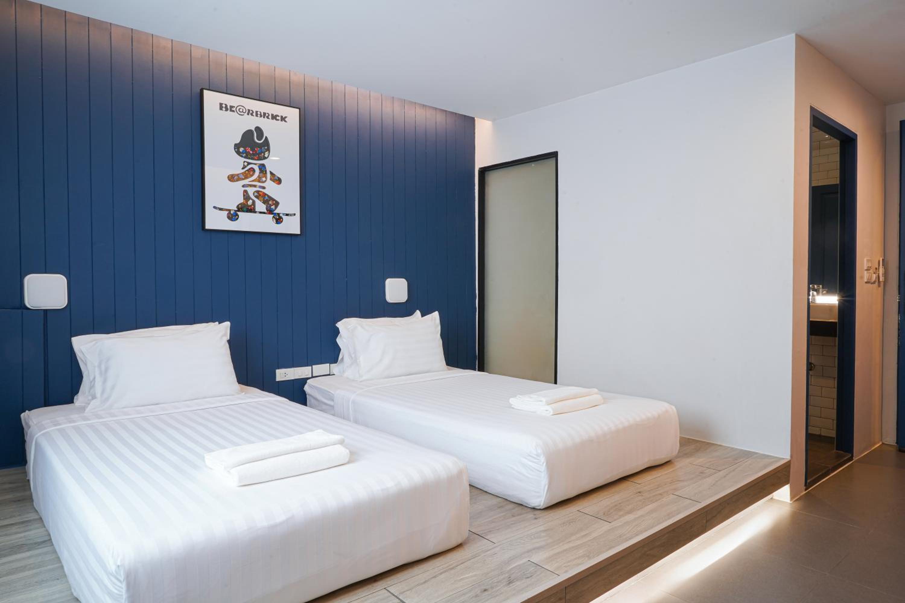 Deluxe Double or Twin Room with City View