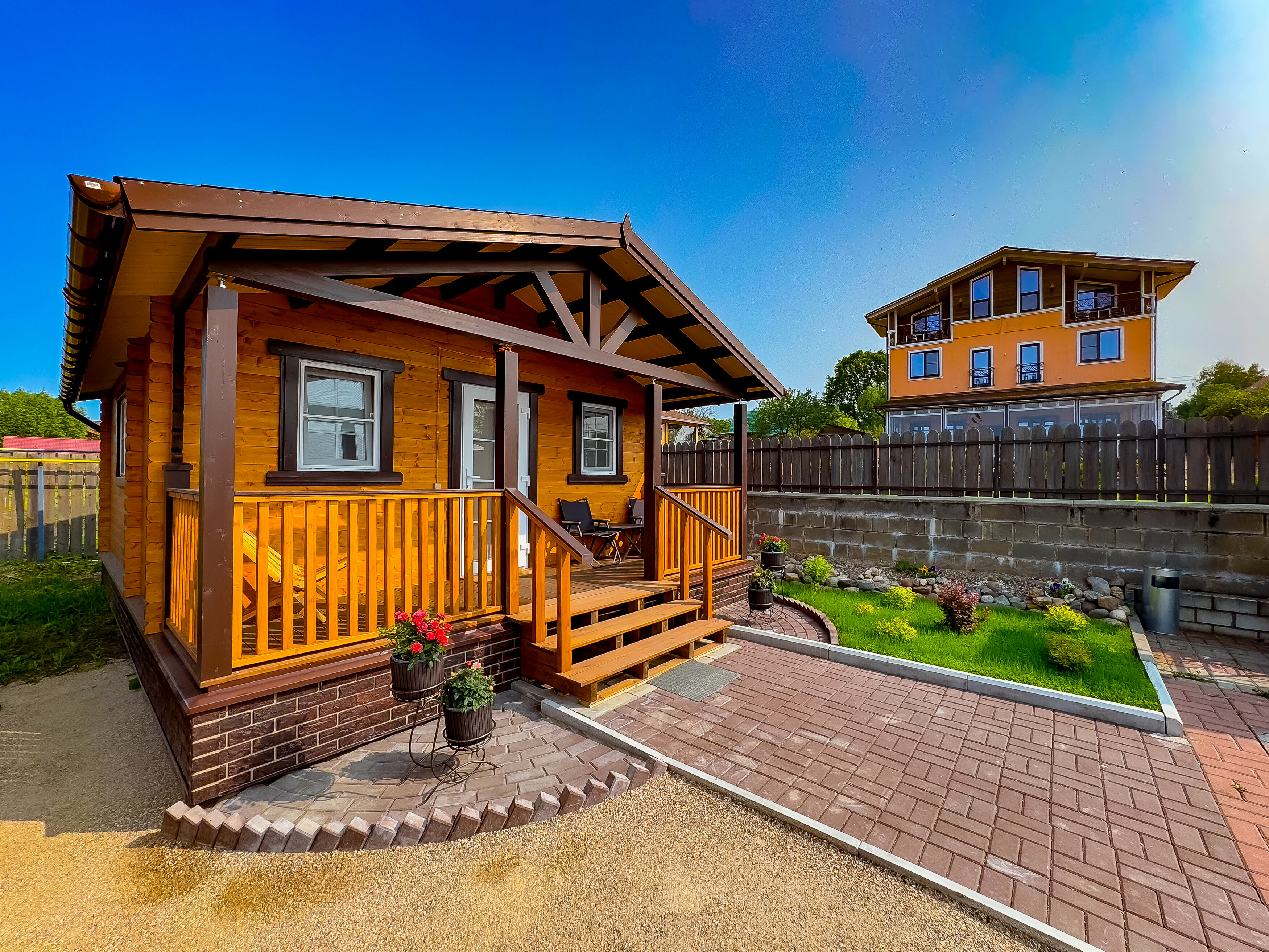 ЛЕТНИЙ ДОМИК № 1