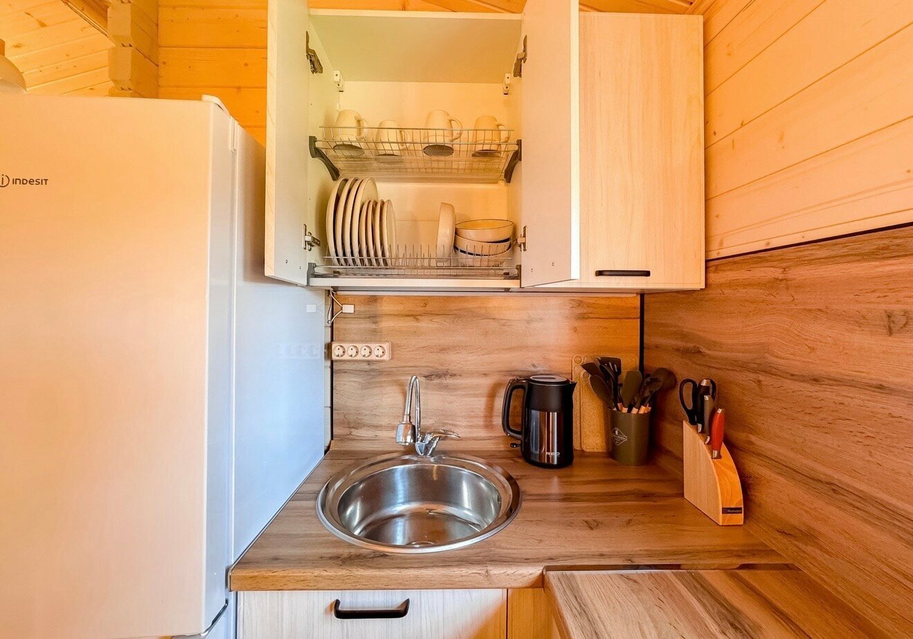 ЛЕТНИЙ ДОМИК № 1