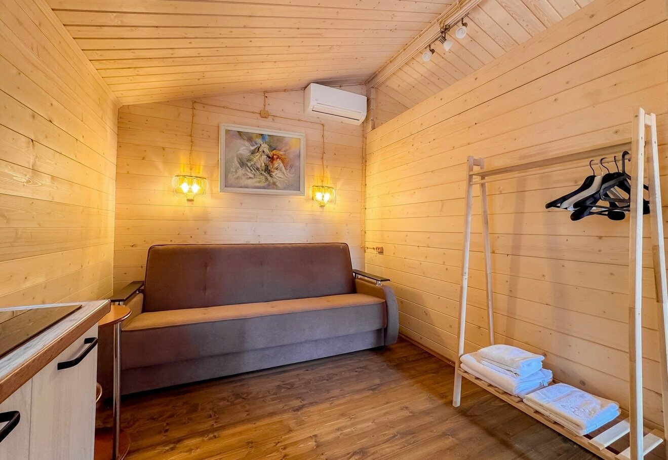 ЛЕТНИЙ ДОМИК № 1