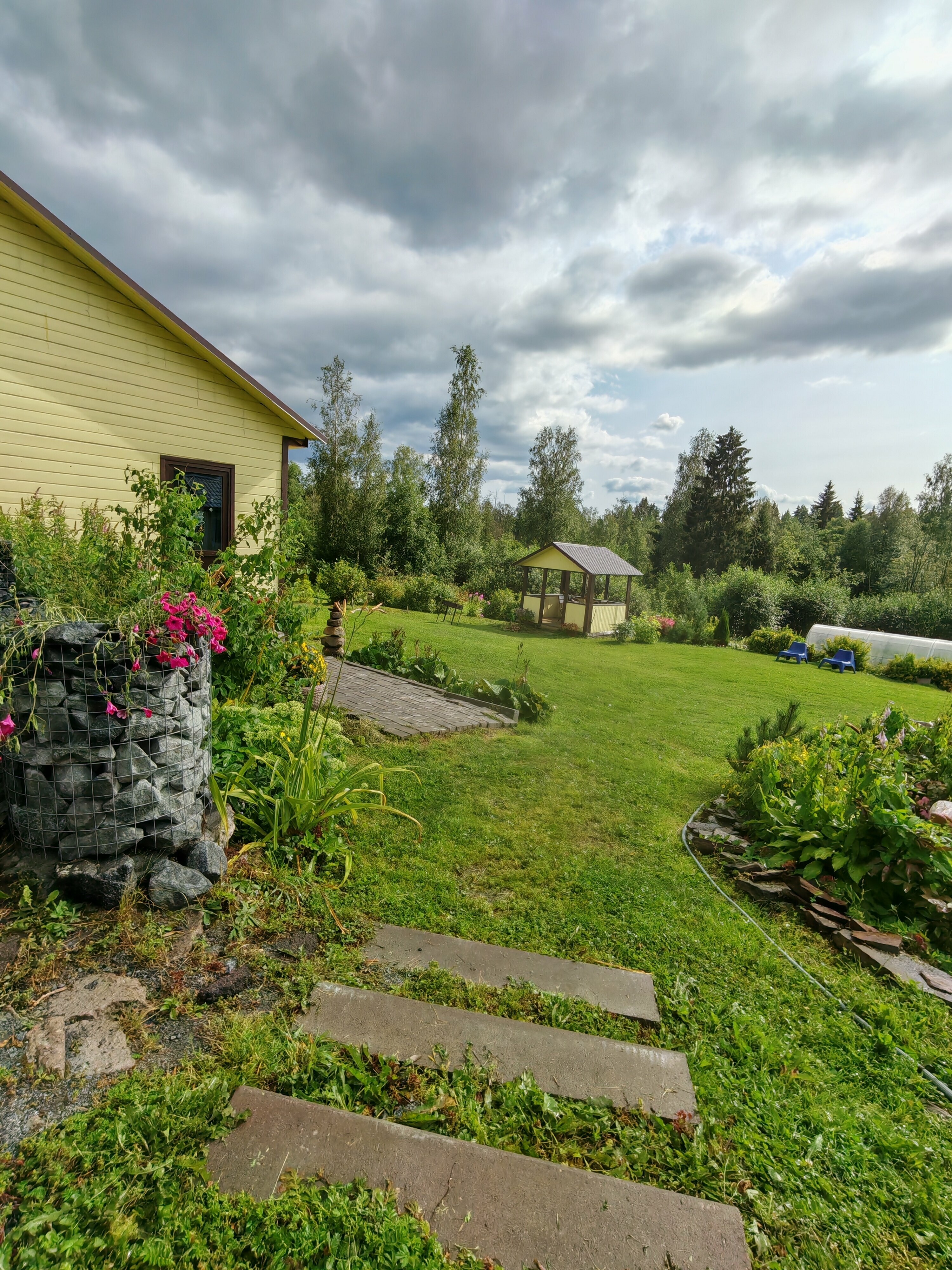 Четырехместный номер с душем