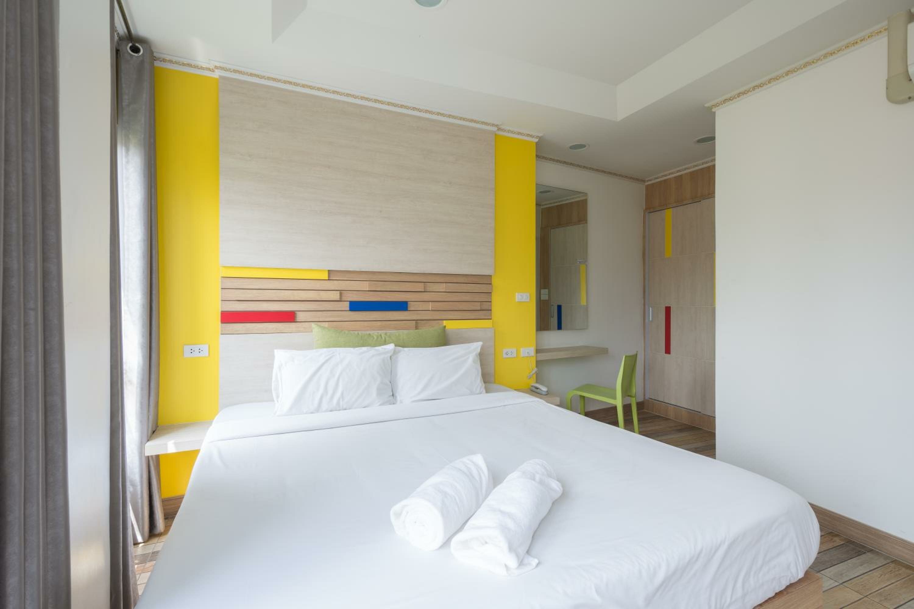 Executive Suite - City View