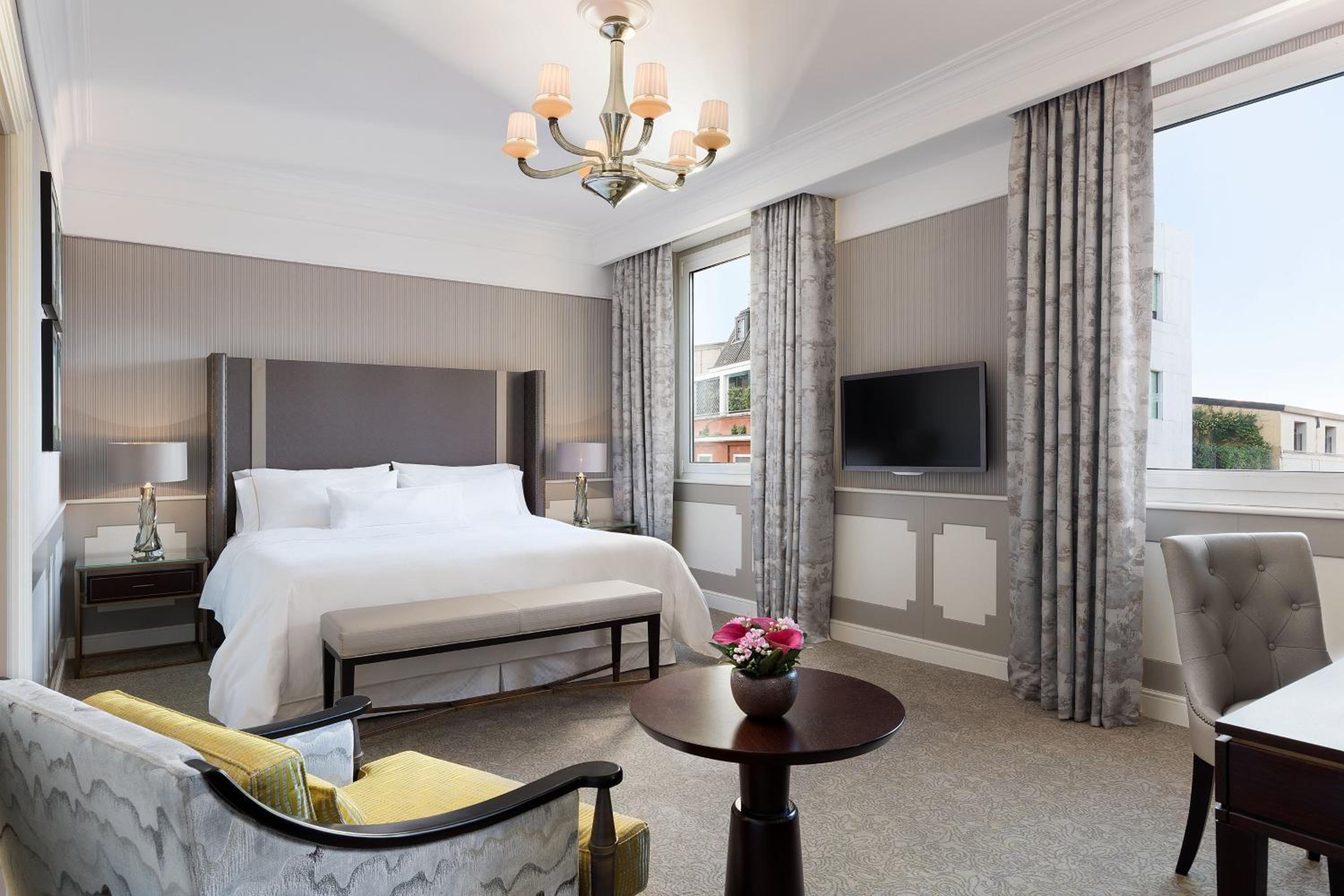 Grand Deluxe Contemporary Double Room