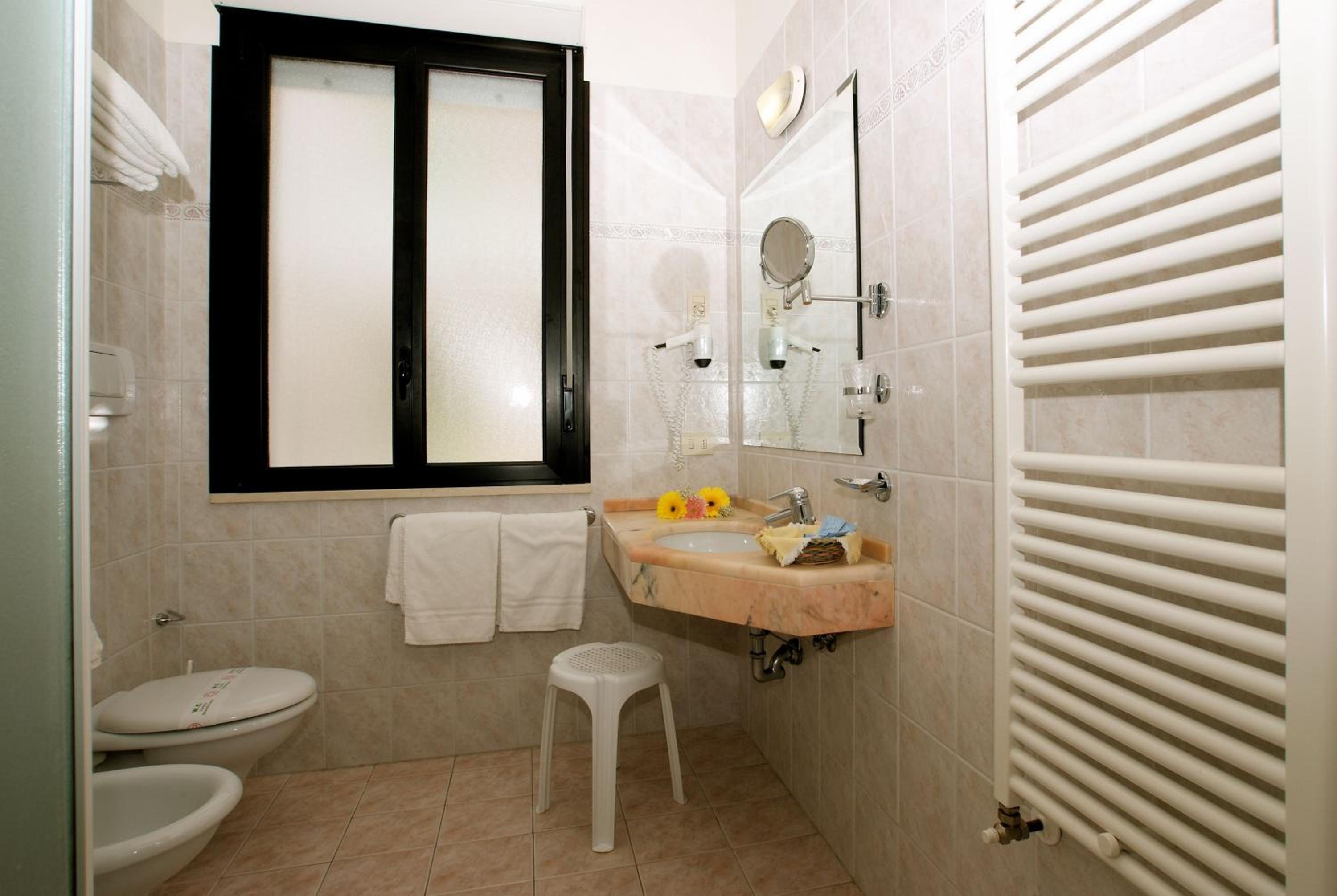 Comfort Quadruple Room