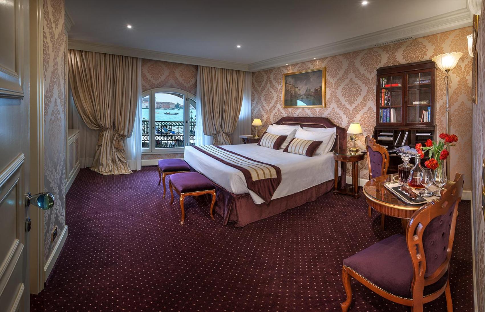 Deluxe Double or Twin Room with Lagoon View