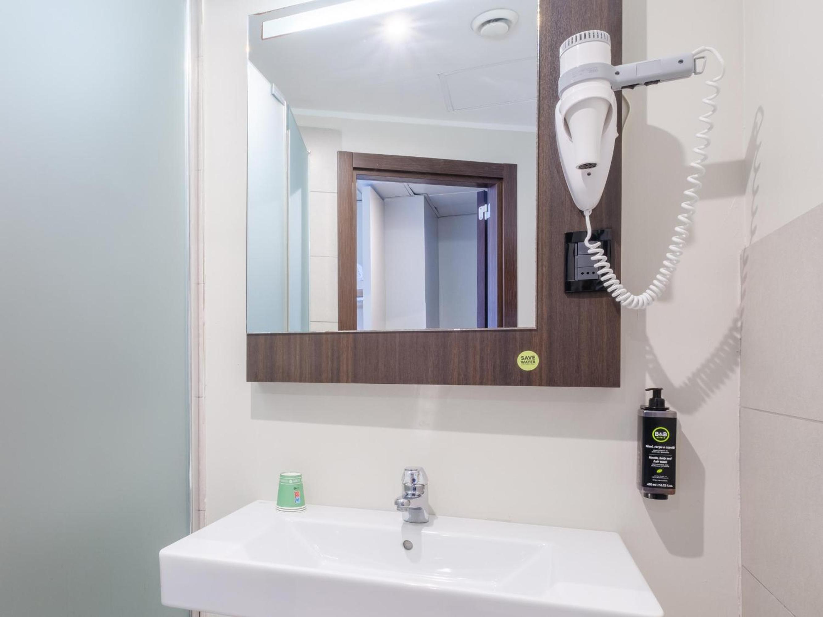 Basic Triple Room