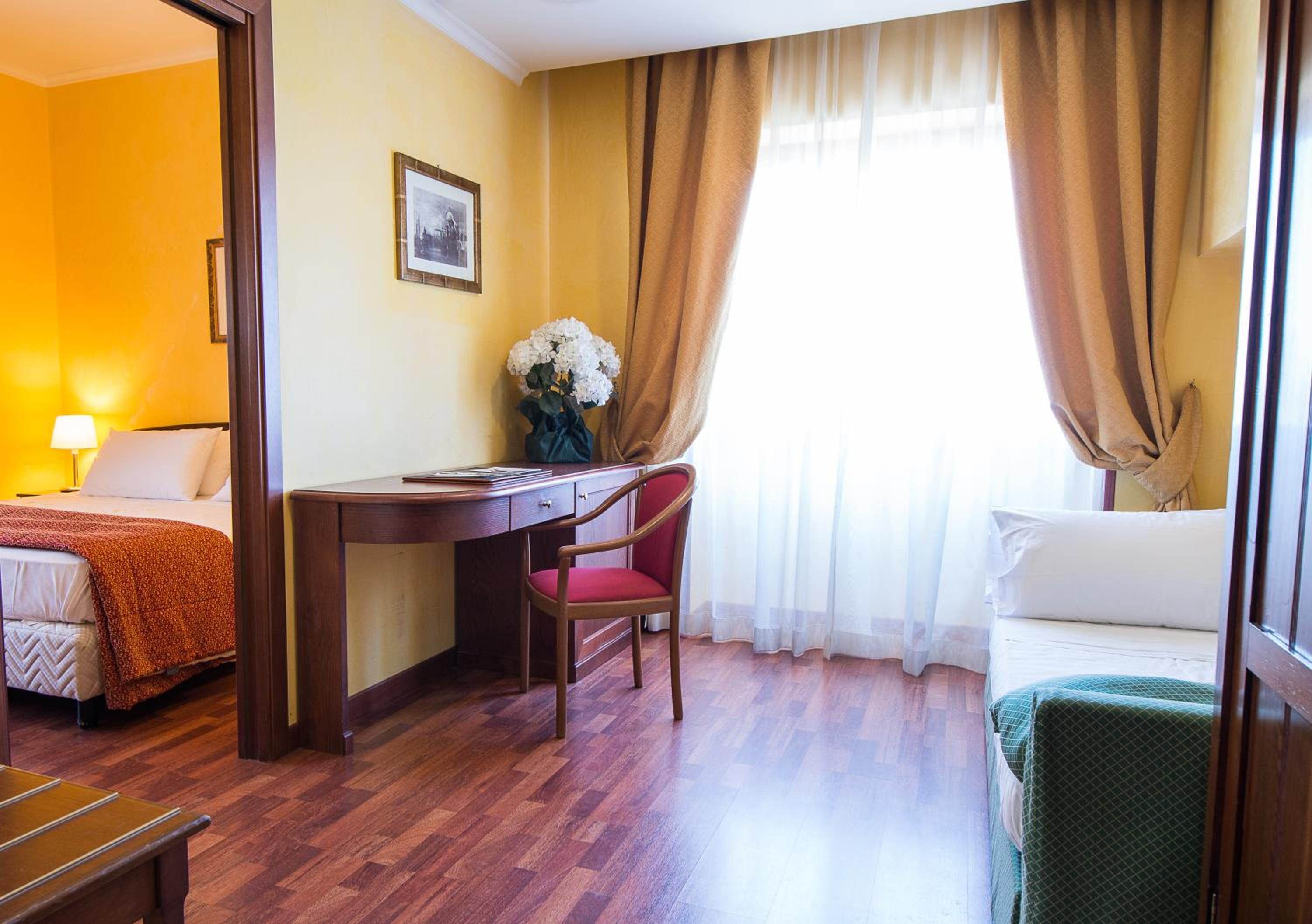Deluxe Double or Twin Room with Garden View