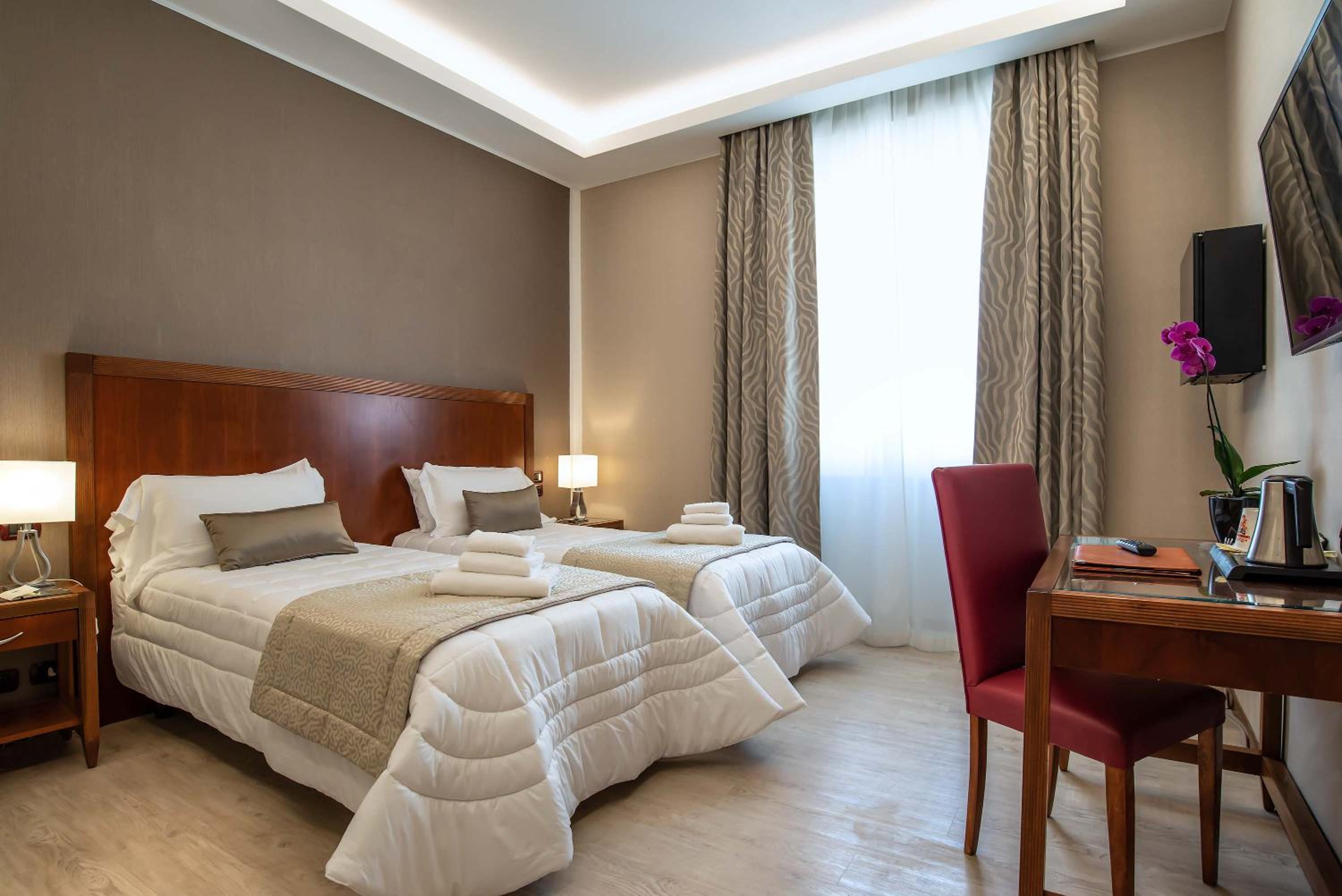 Deluxe Double or Twin Room