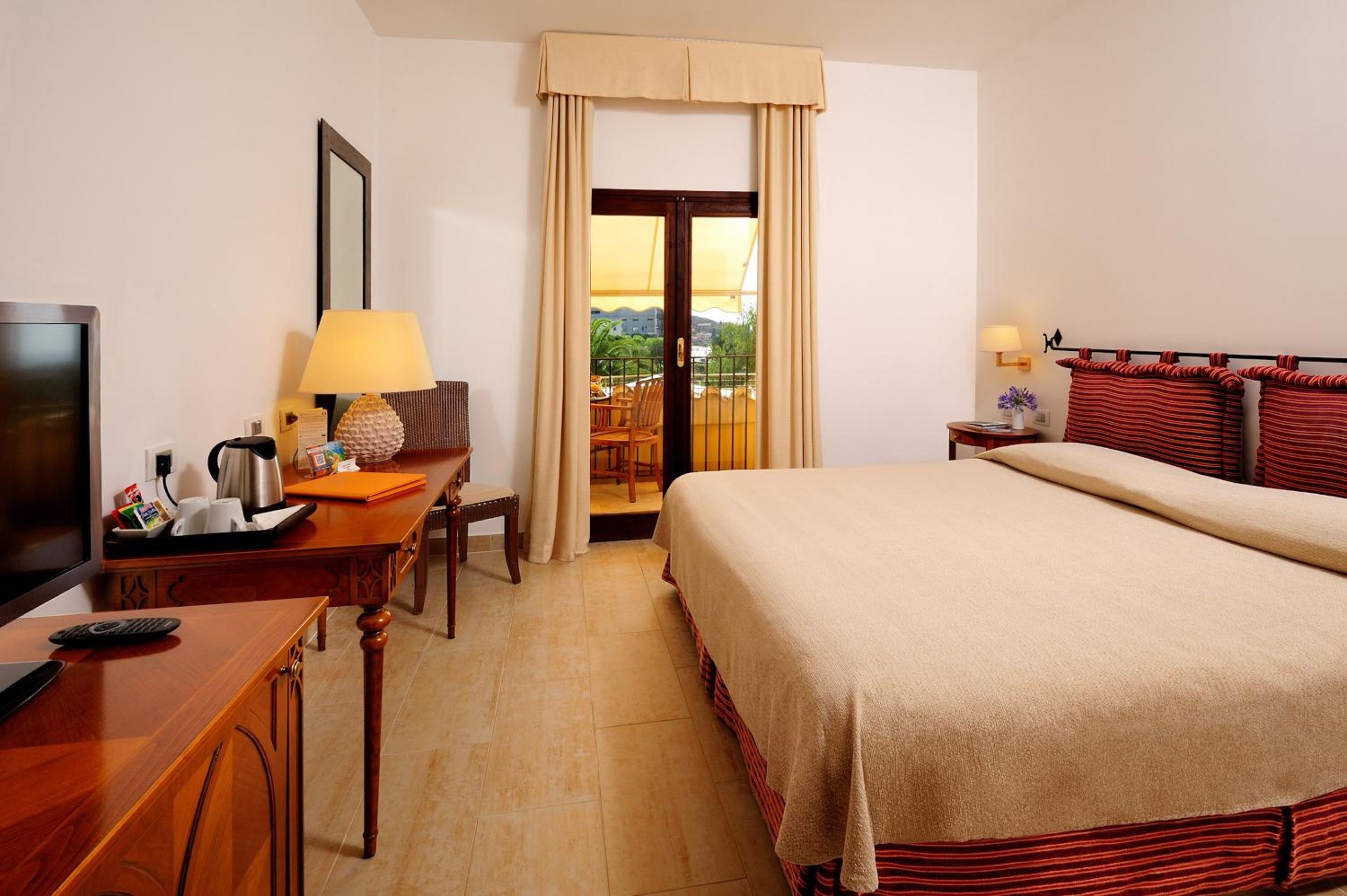 Superior Double Room with Garden View