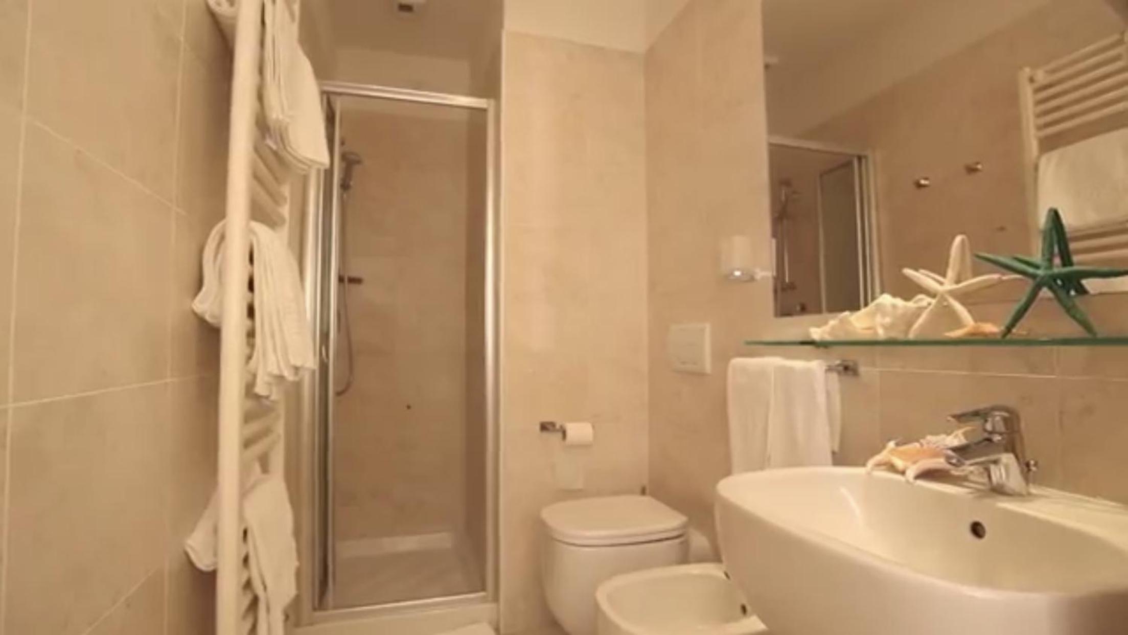 Riviera Room with Lateral Sea View