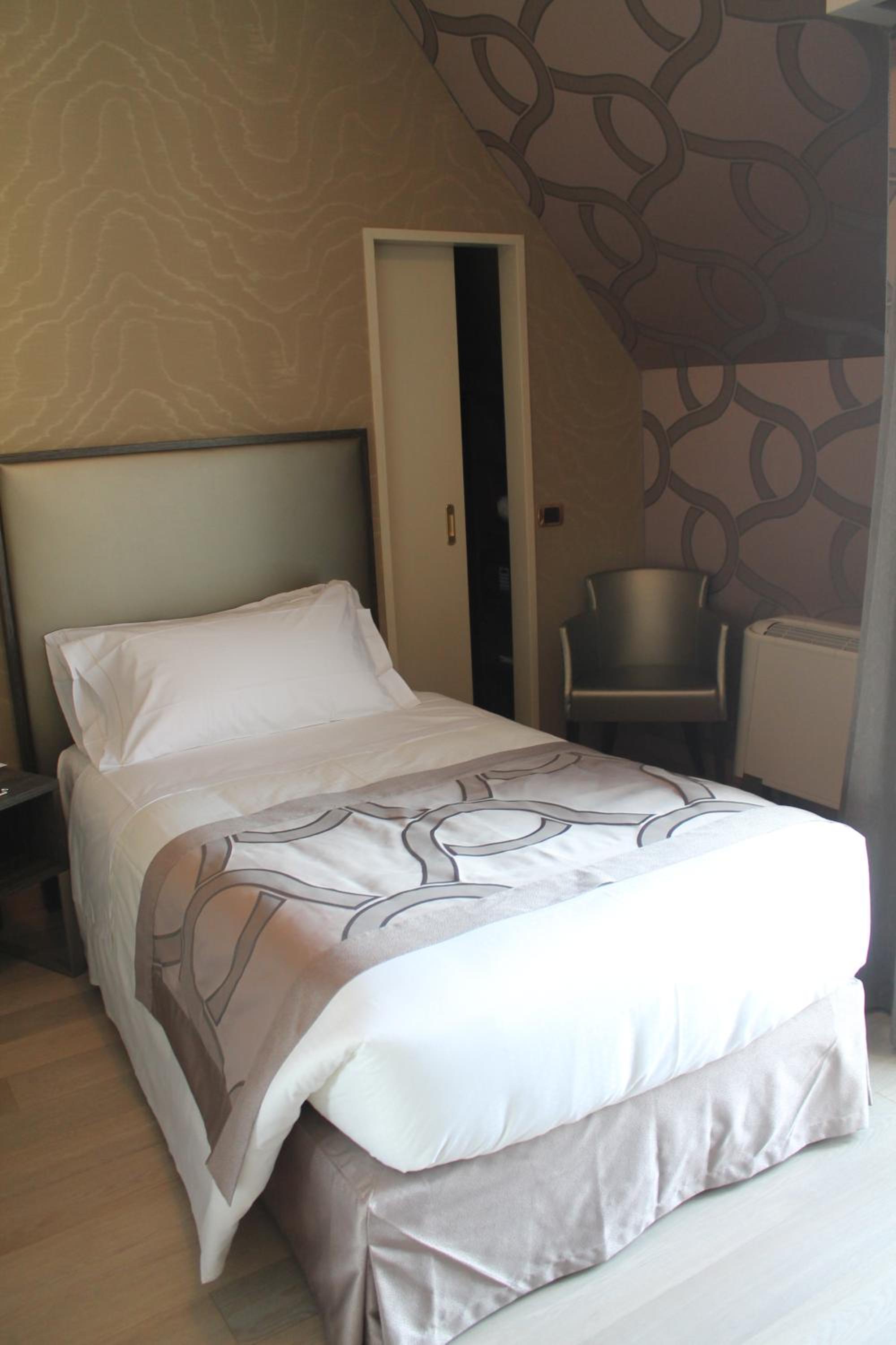 Superior Single Room