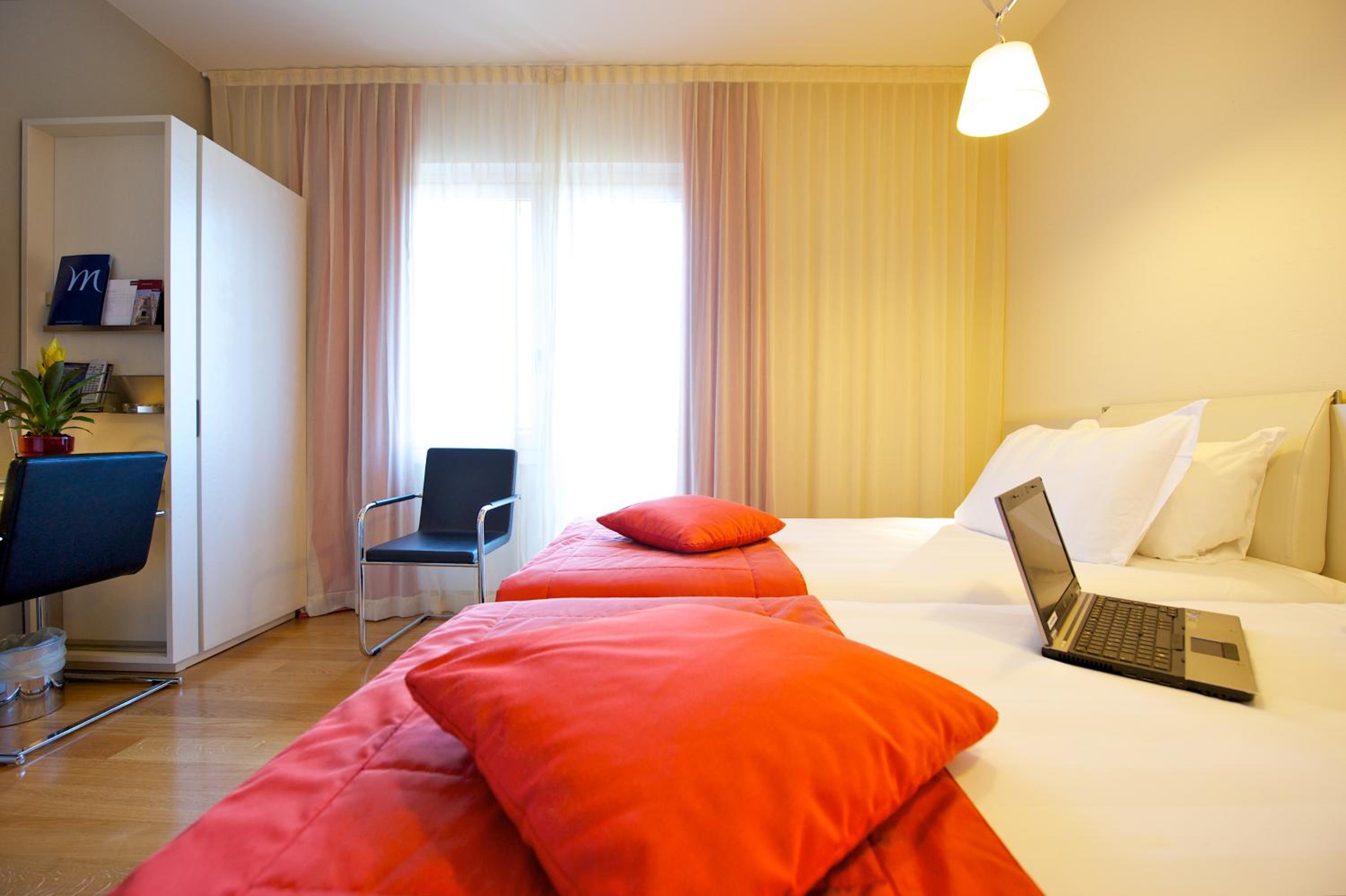 Classic Room with Twin beds