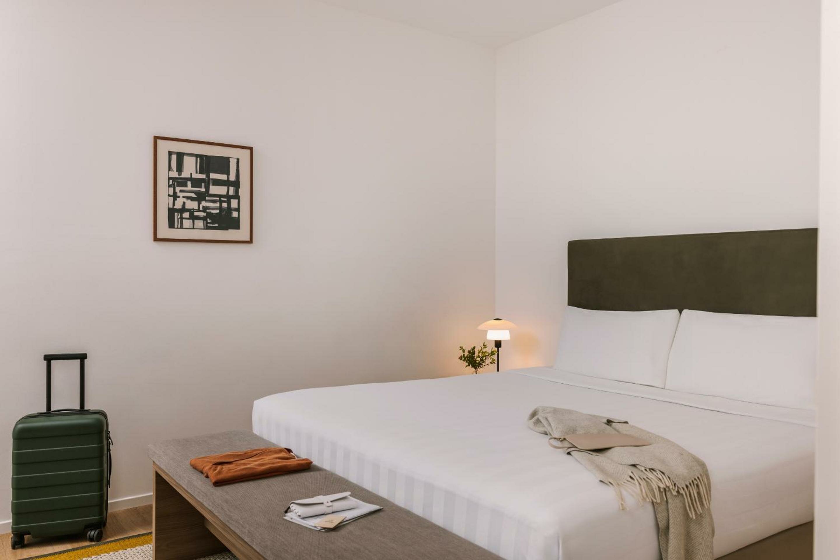 King Studio With Sofa Bed