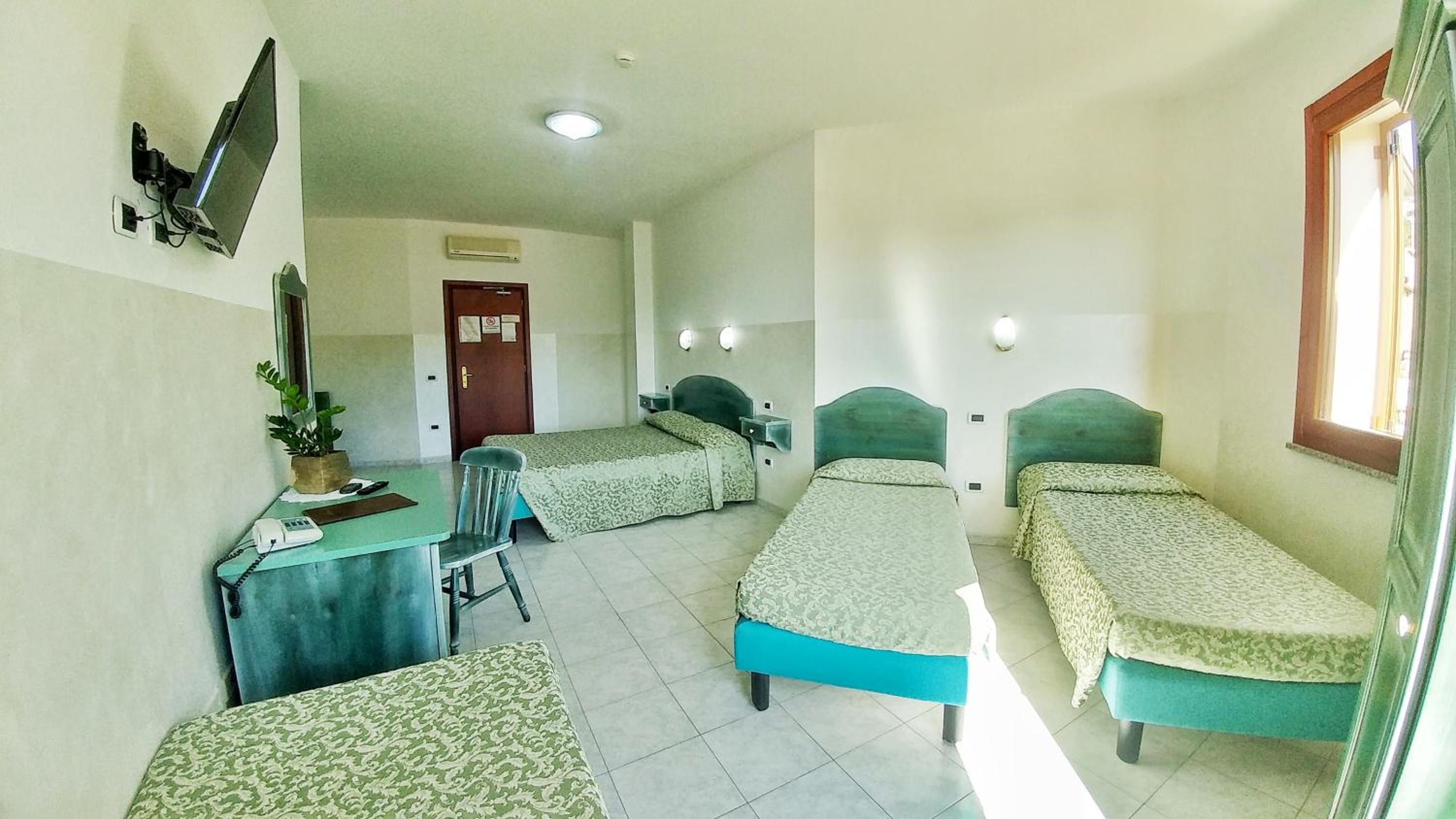 Quintuple Room with Garden View