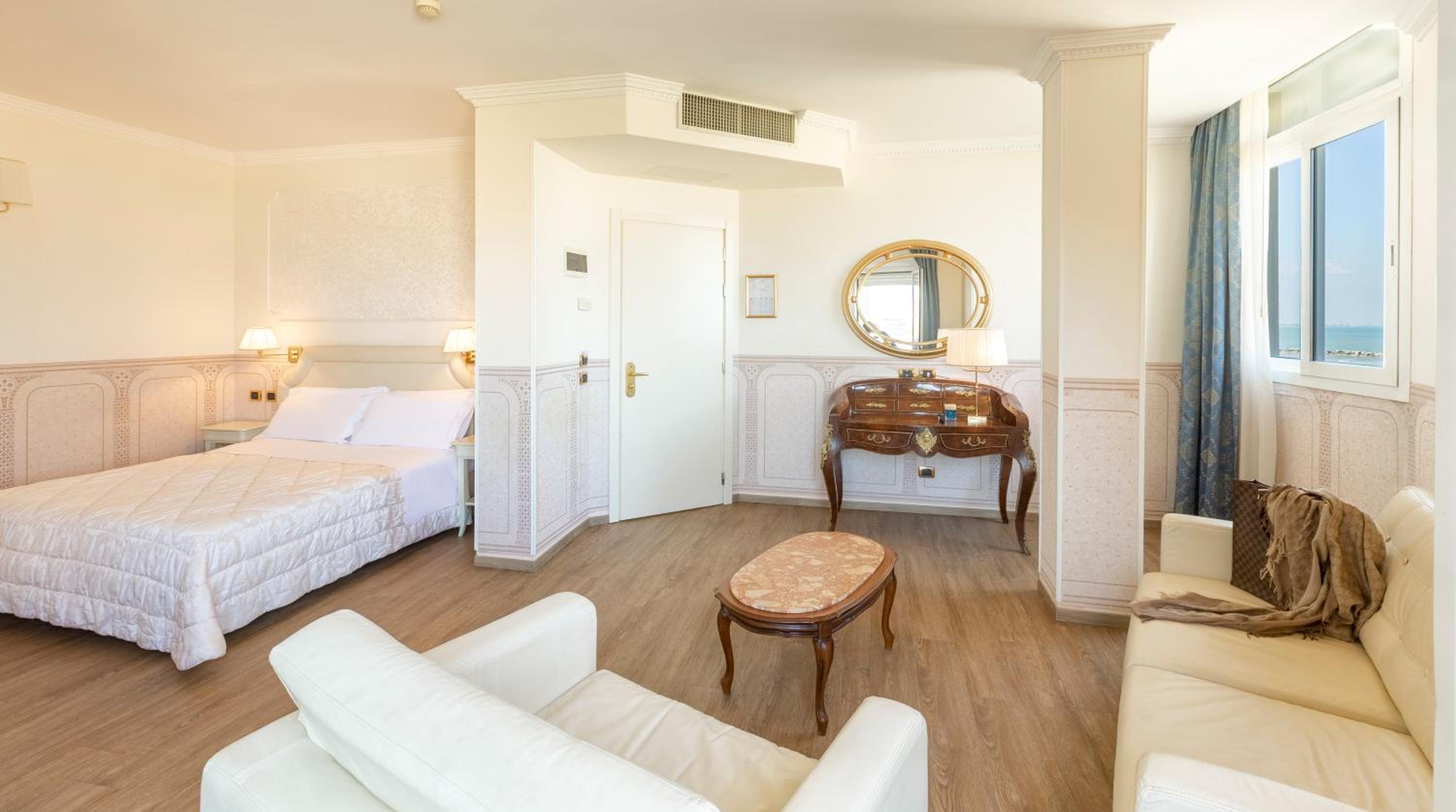 Junior Suite with Sea View