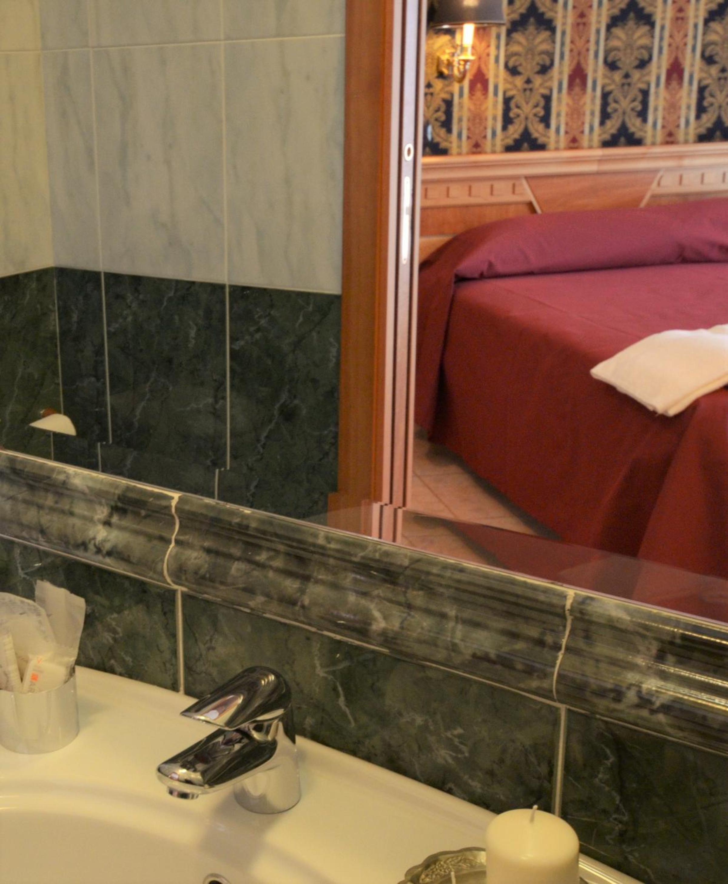 Classic Quadruple Room