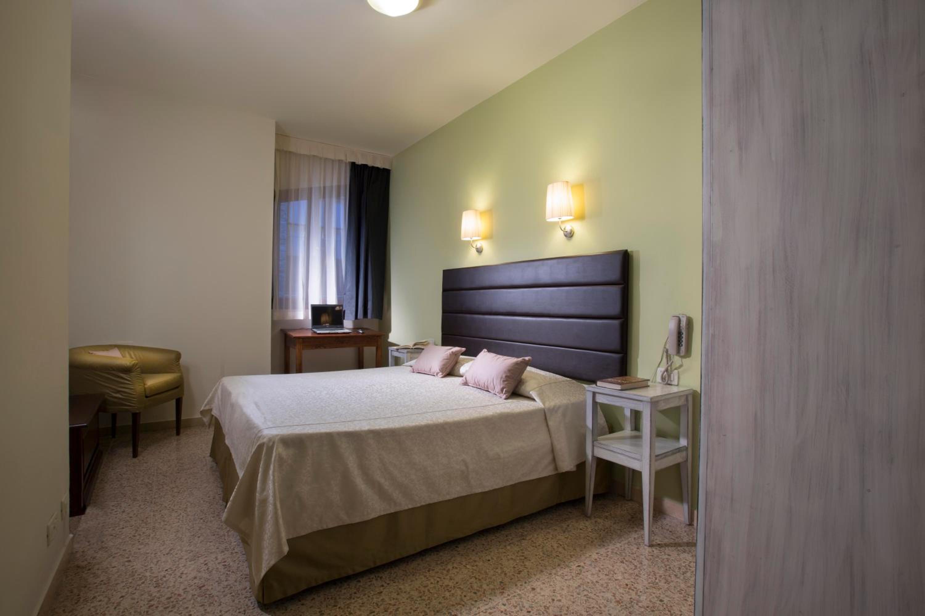 Economy Double or Twin Room