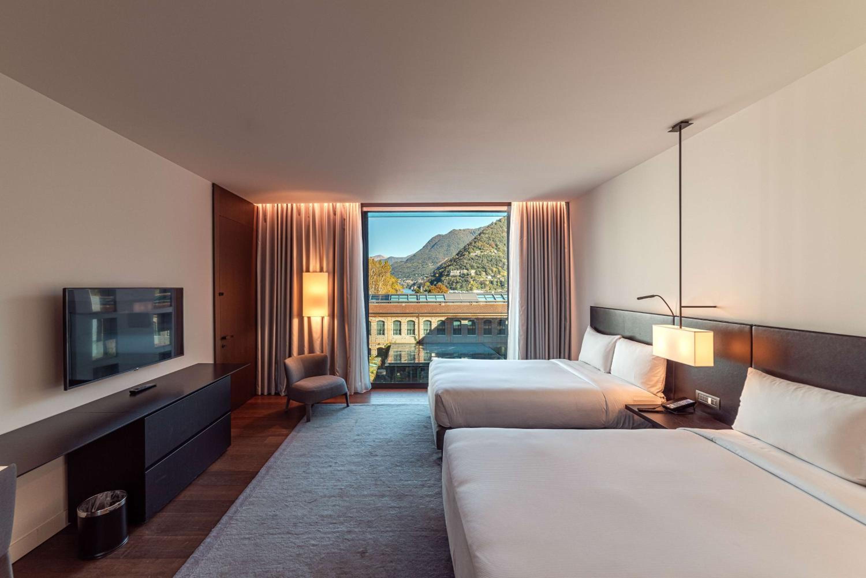 Premium Twin Room With Lake View