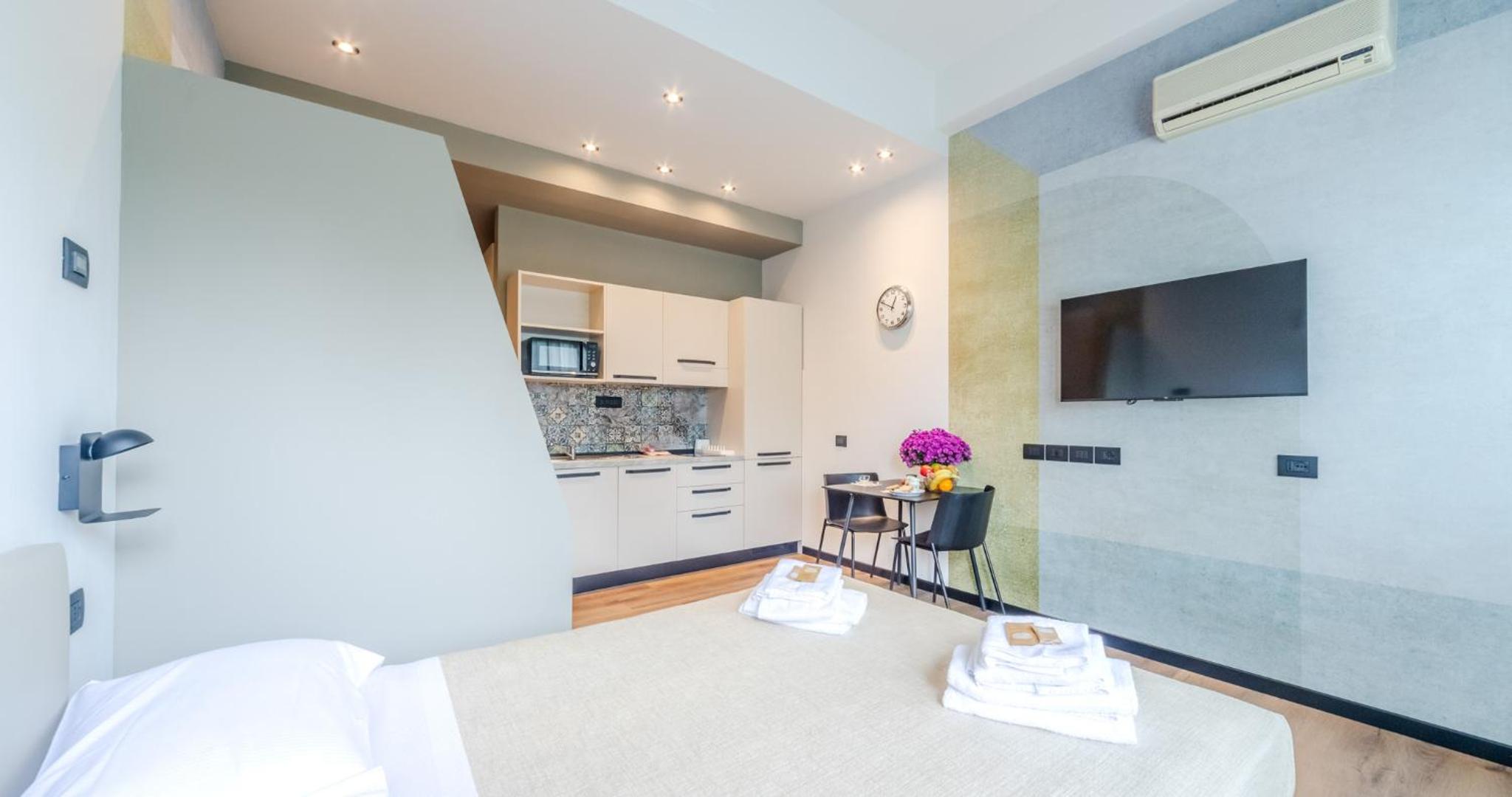 Superior Studio (1-2 Adults)