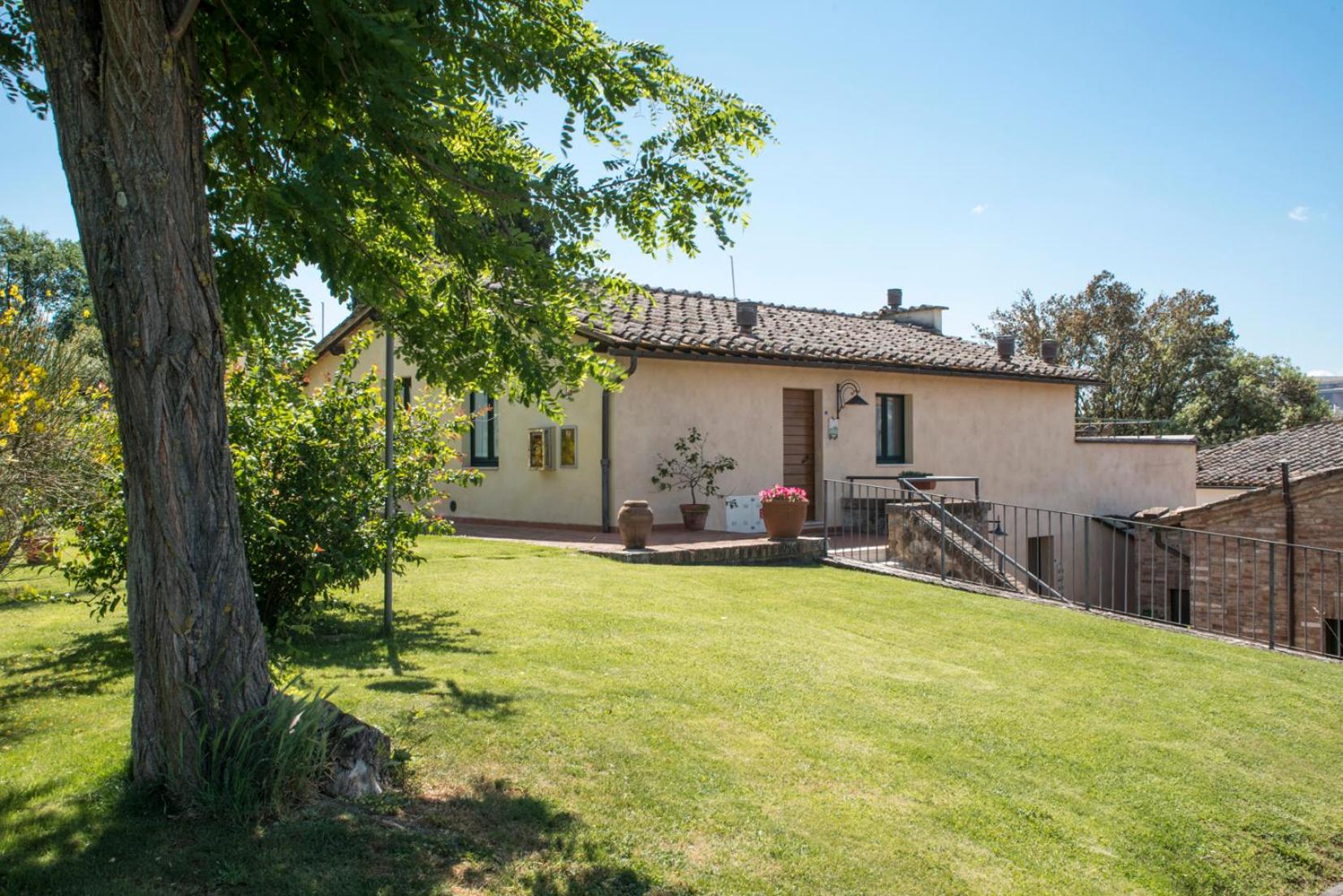 Two-Bedroom Apartment (5 Adults)