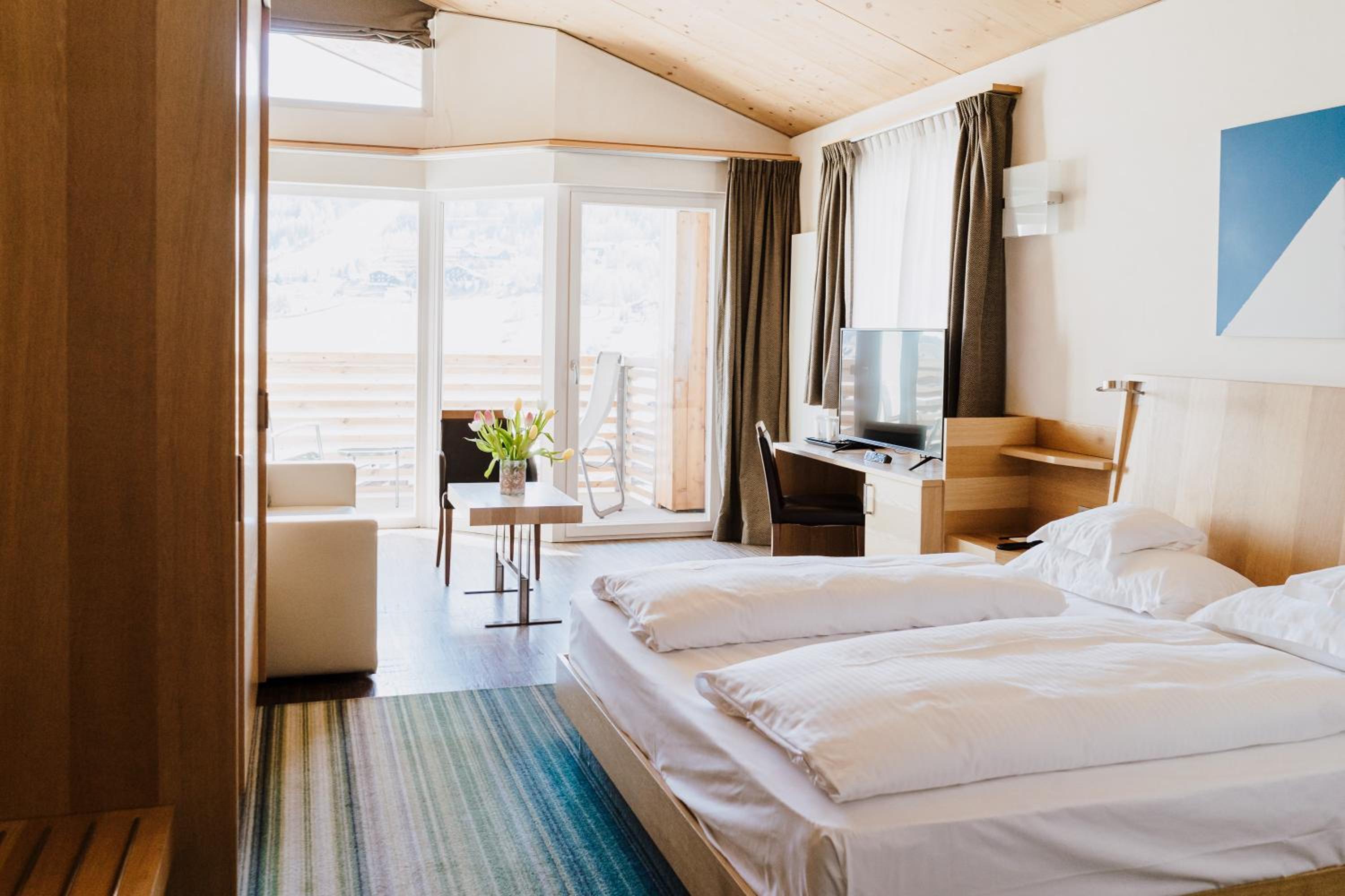 Deluxe Double Room with Balcony