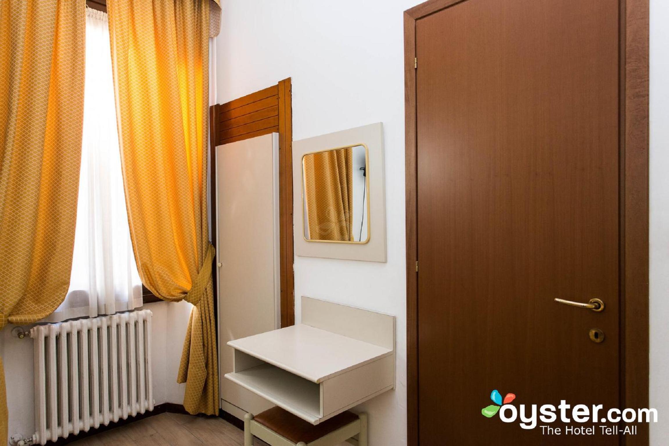 Economy Single Room