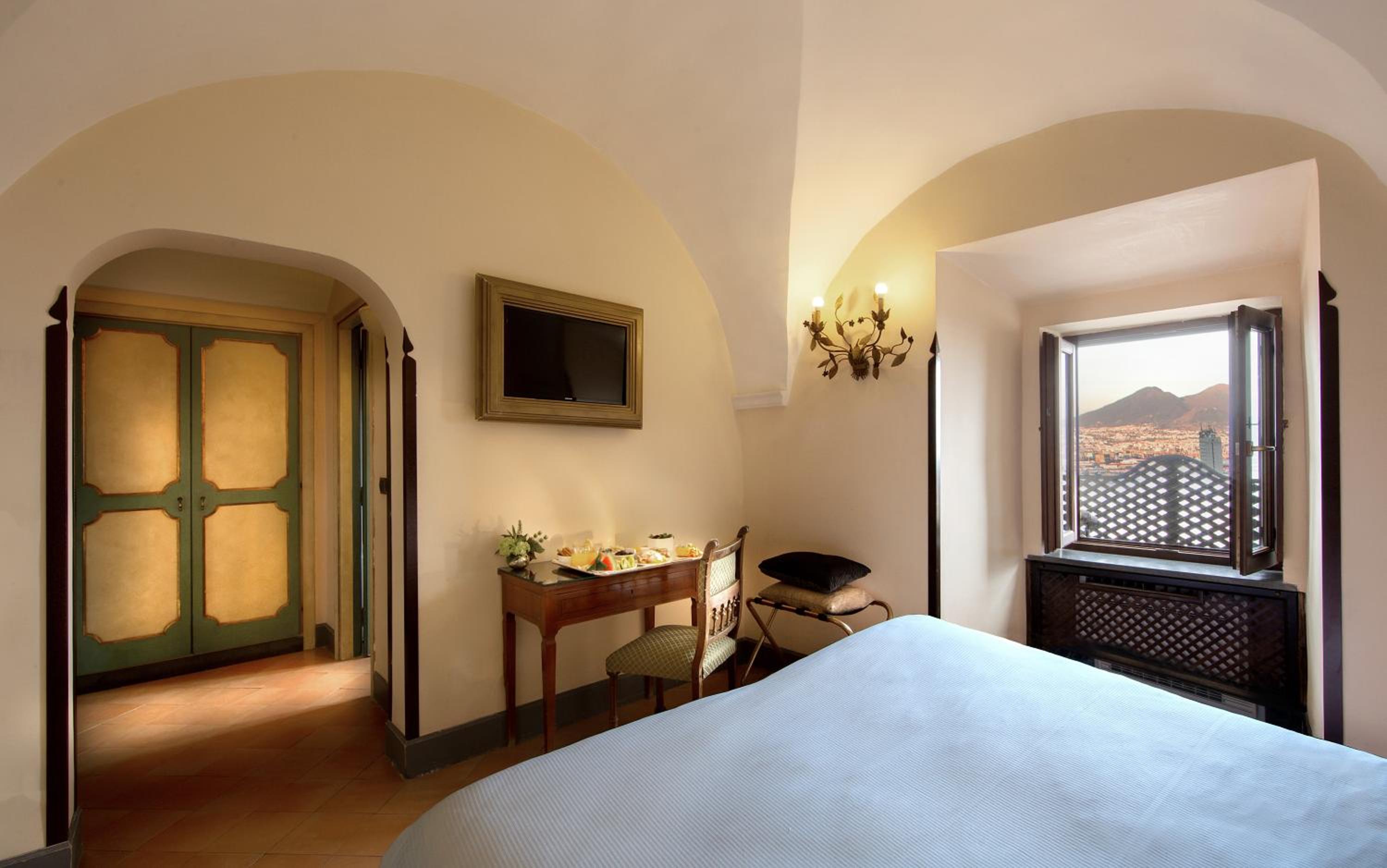 Classic Double or Twin Room with Sea View