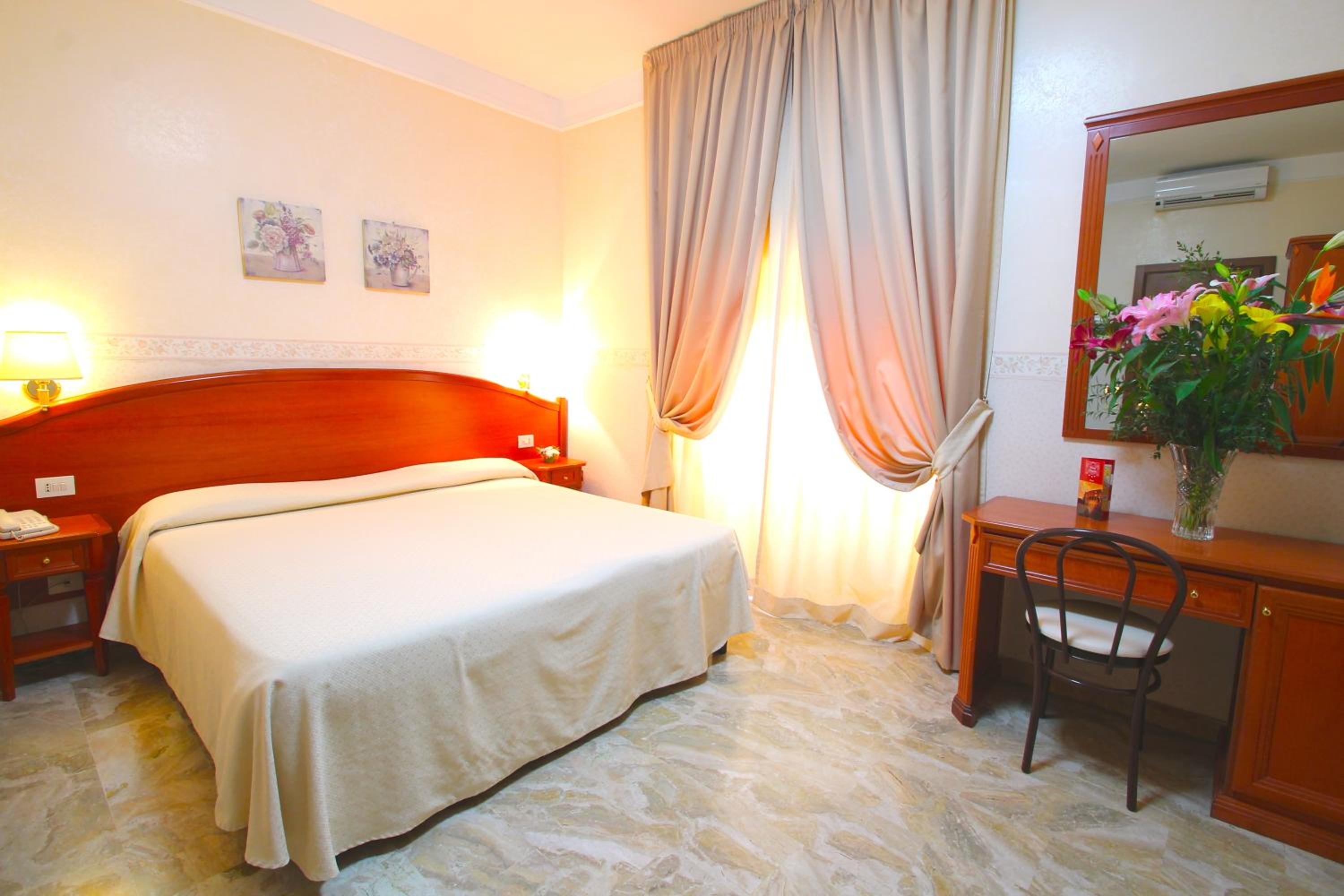 Classic Double Or Twin Room With View