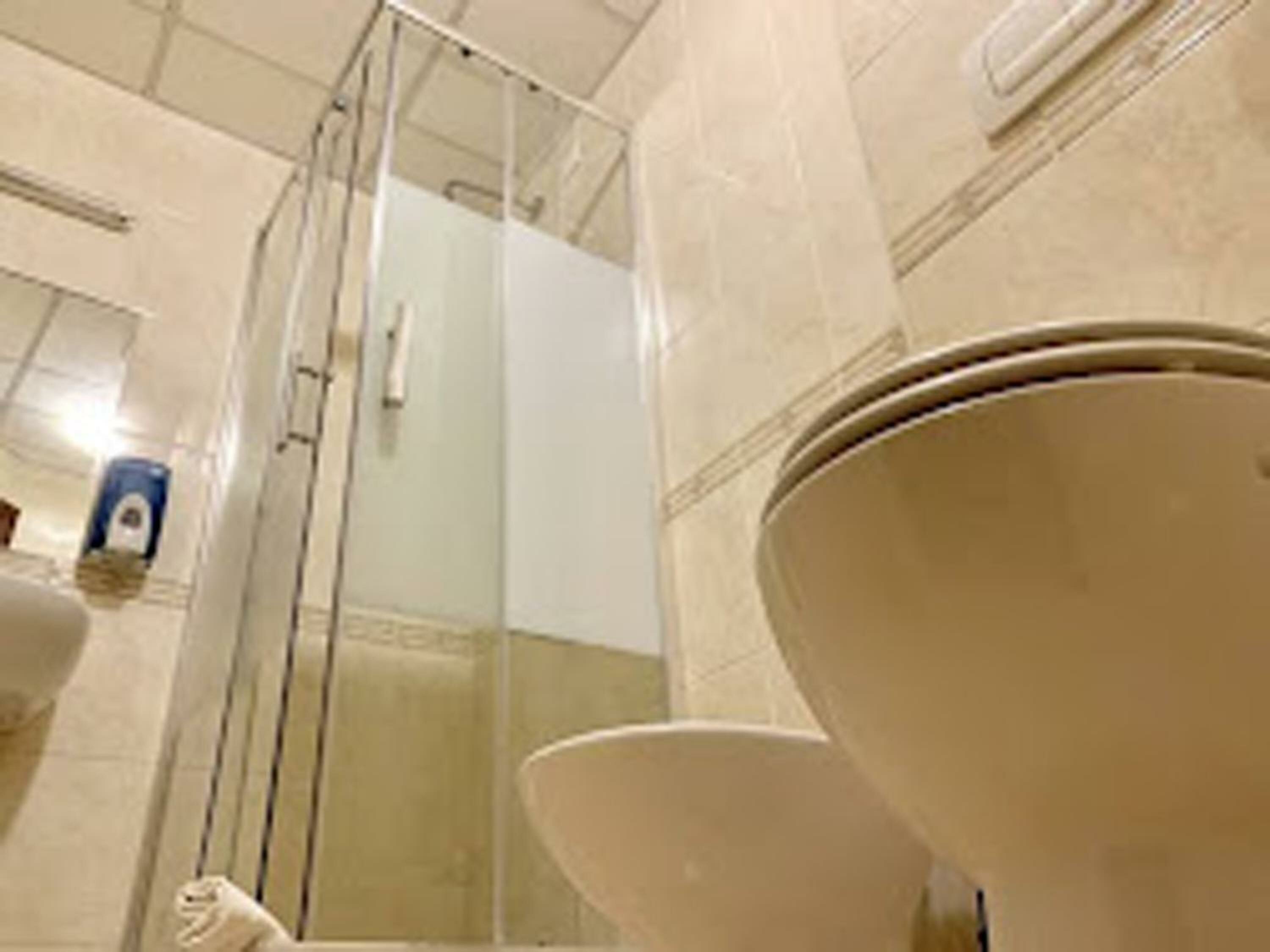 Quadruple Room with Private Bathroom