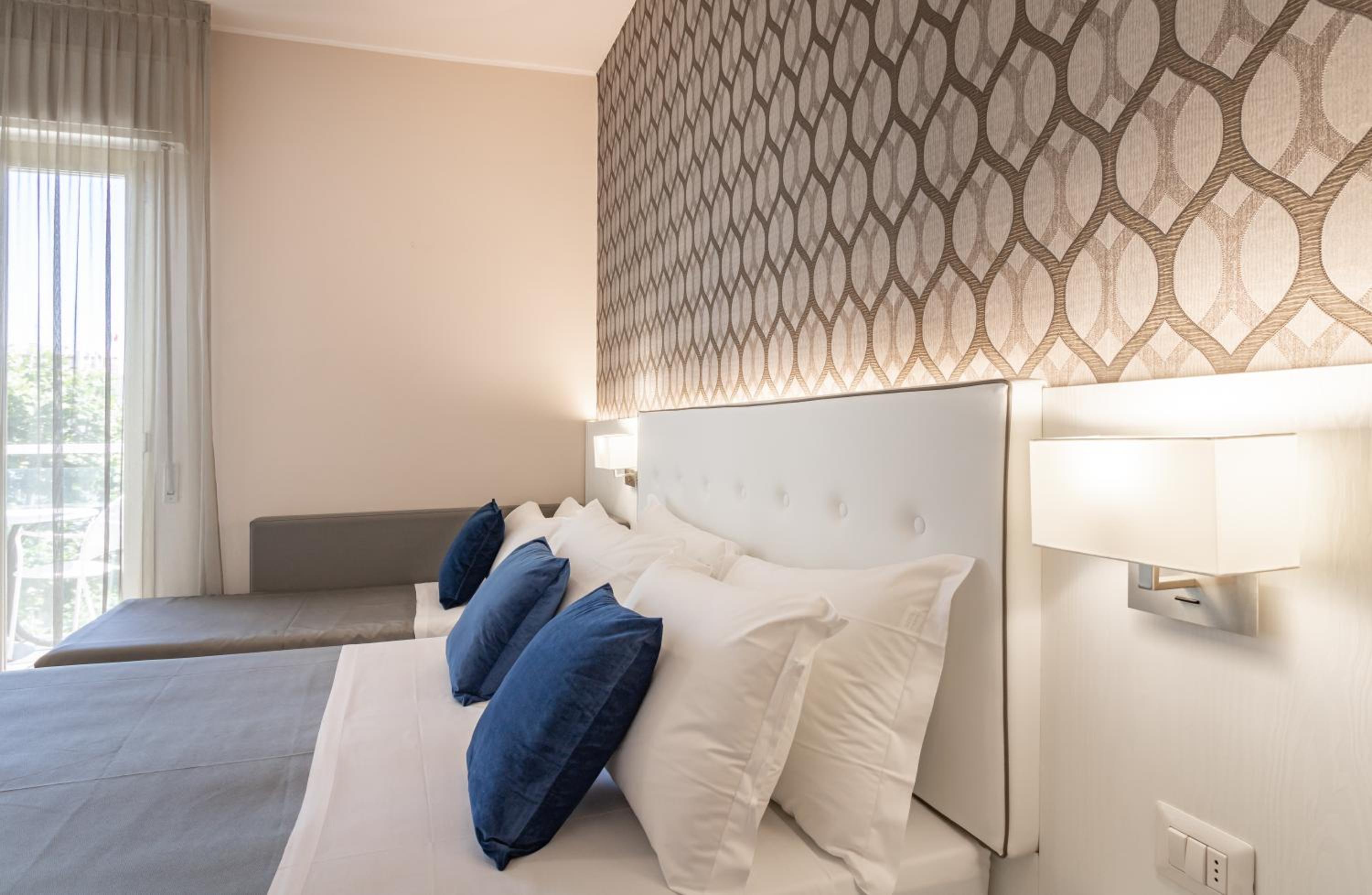 Superior Triple Room with Sea View