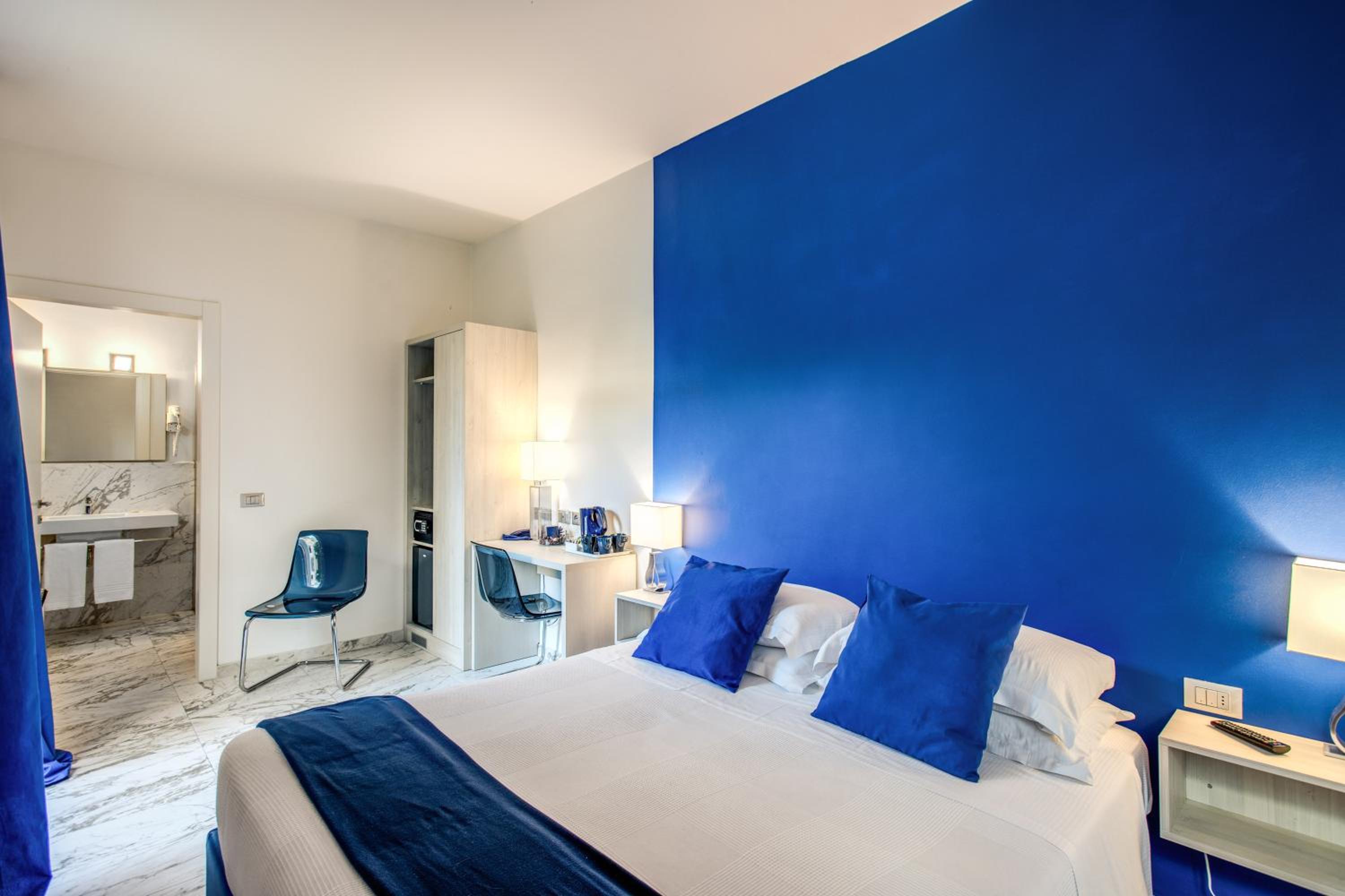 Junior Suite with Garden View