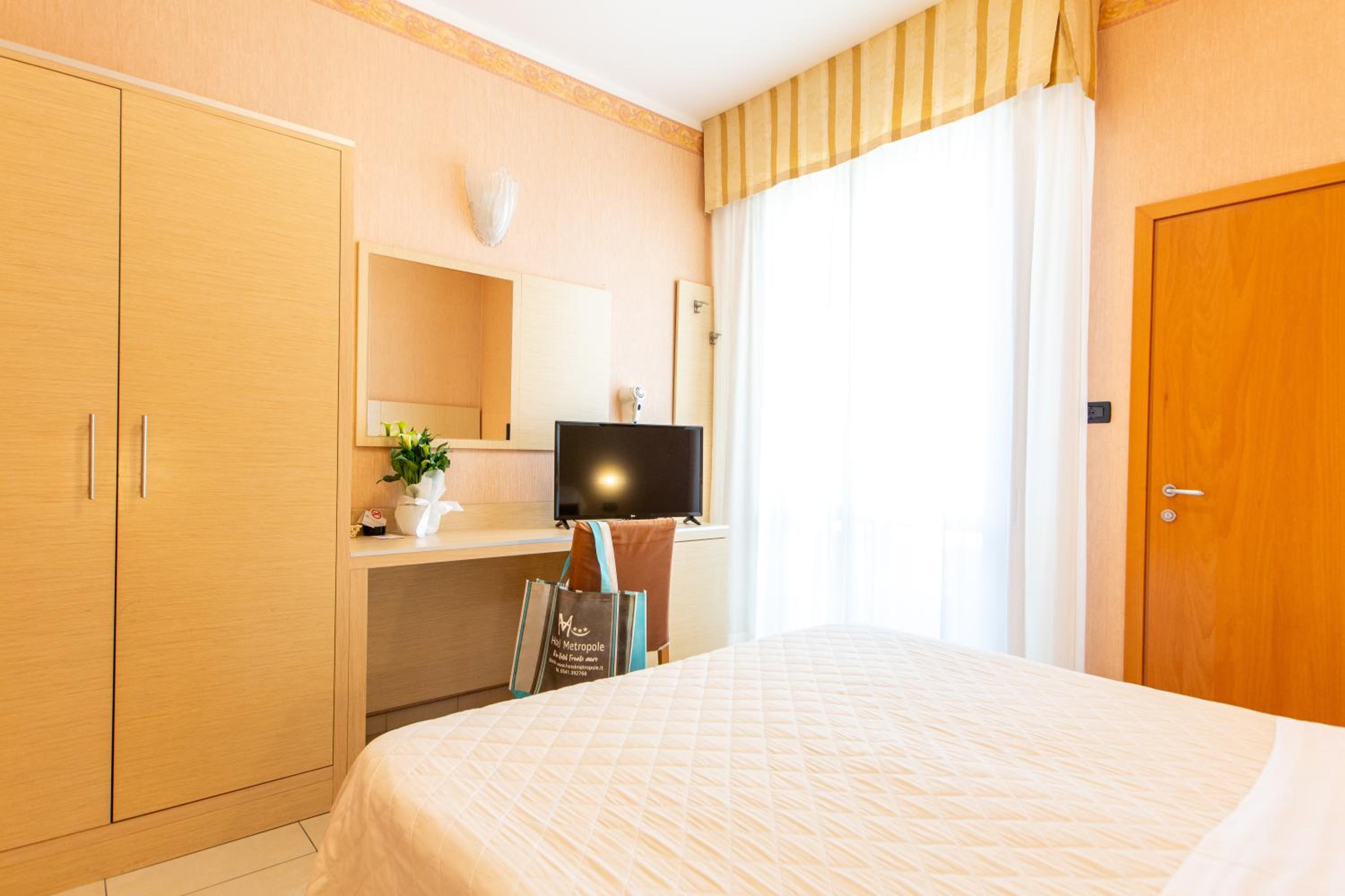 Standard Double or Twin Room with side Sea View