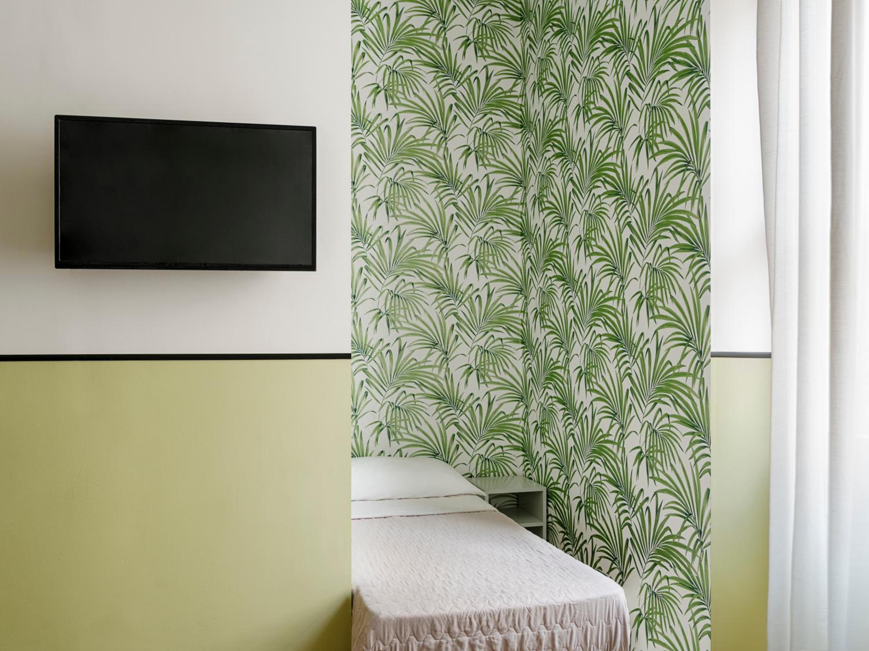 Triple Room with Garden View