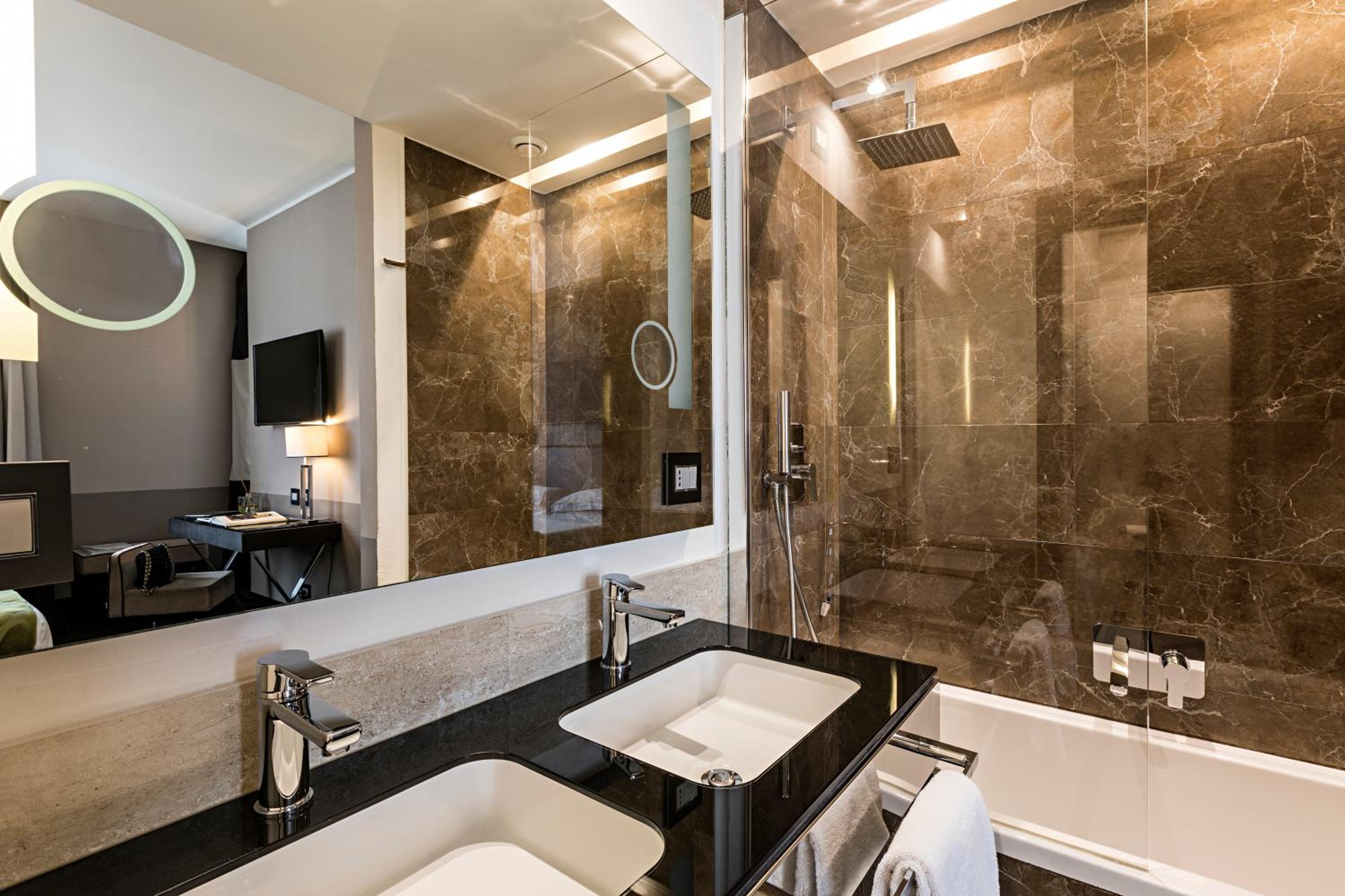 Junior Suite (4 Adults)