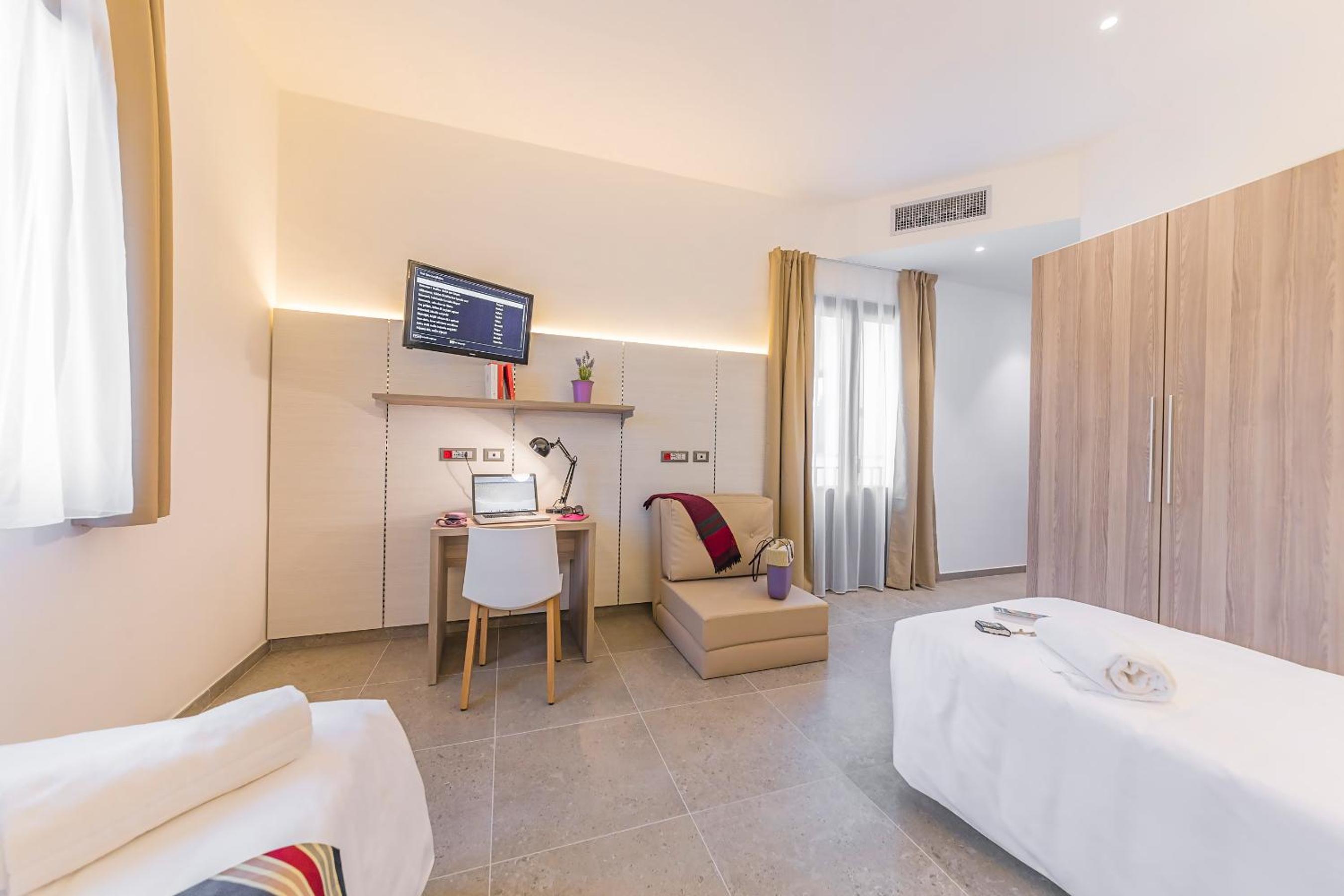 Deluxe Double or Twin Room with Balcony