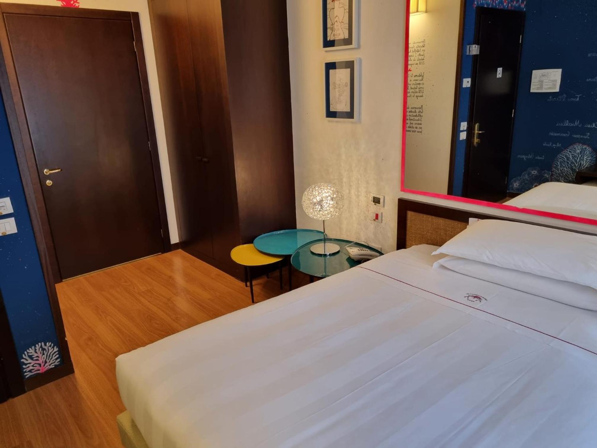 Compact Room