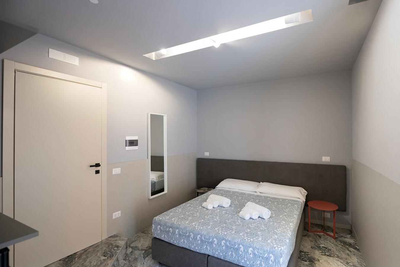 Double or Twin Room with Side Sea View