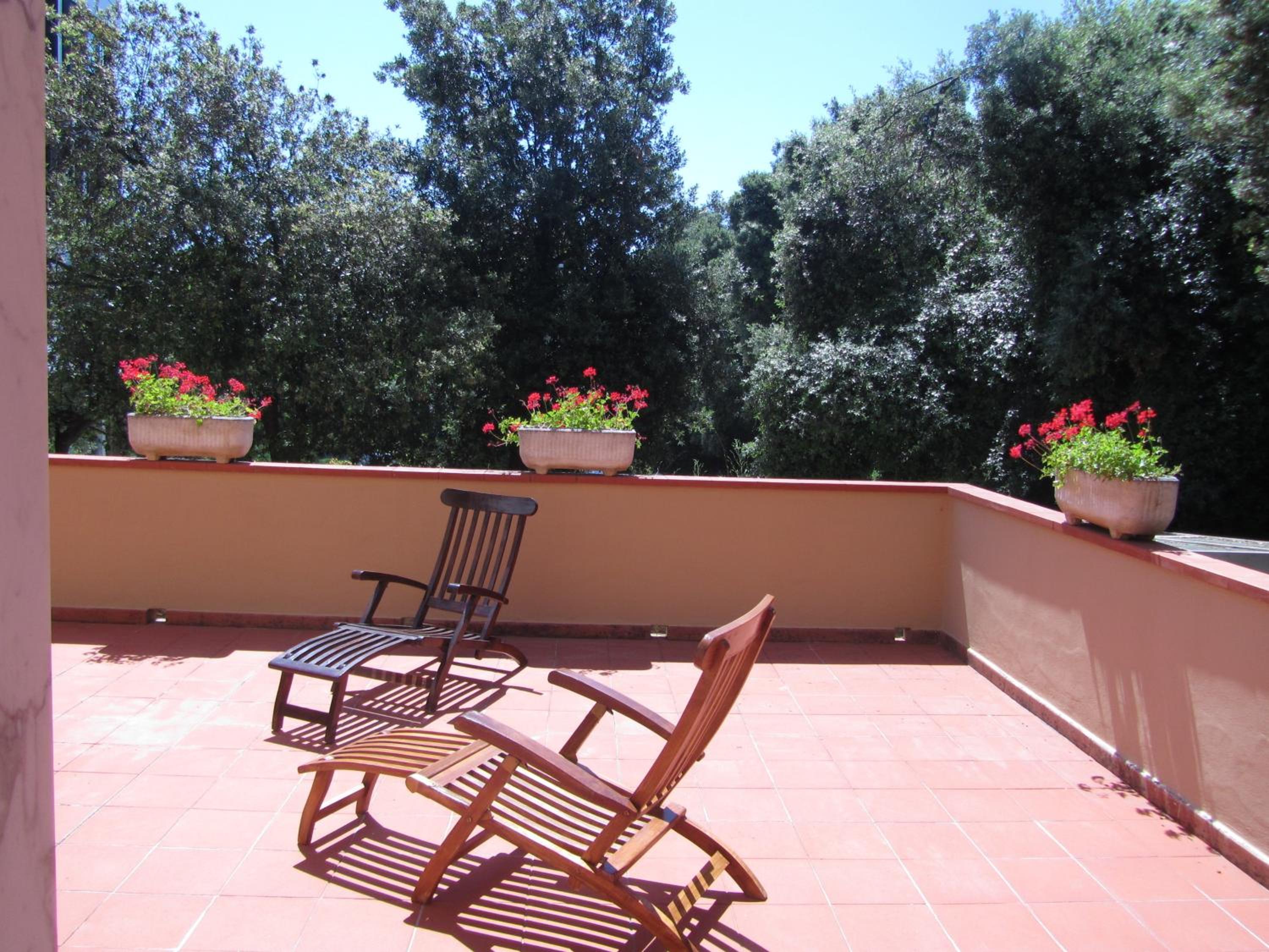 Superior Family Room (2 Adults + 2 Children)