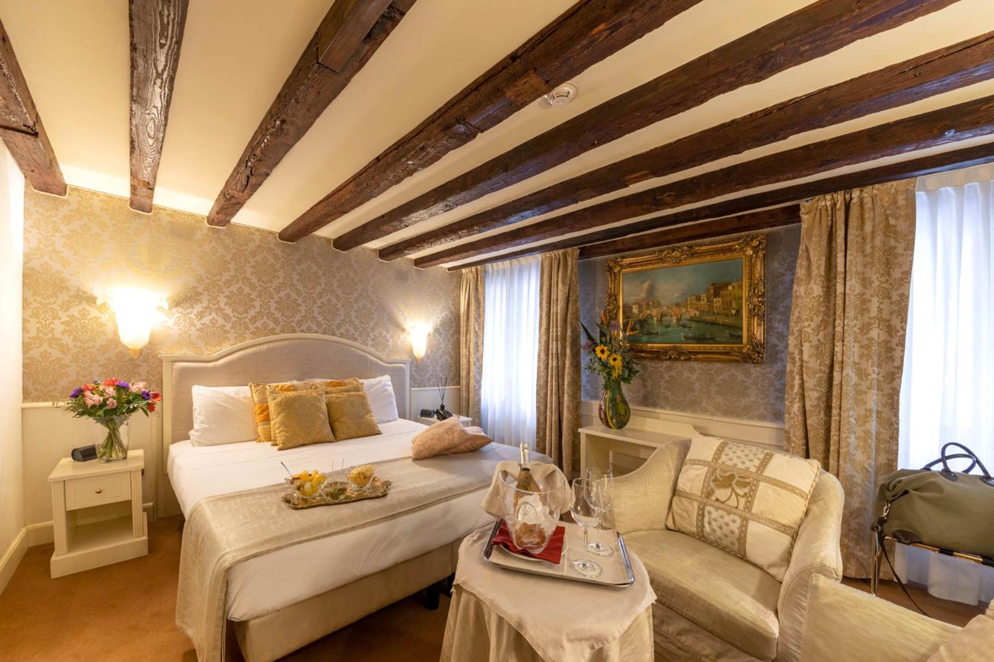 Deluxe Double Room with Canal View