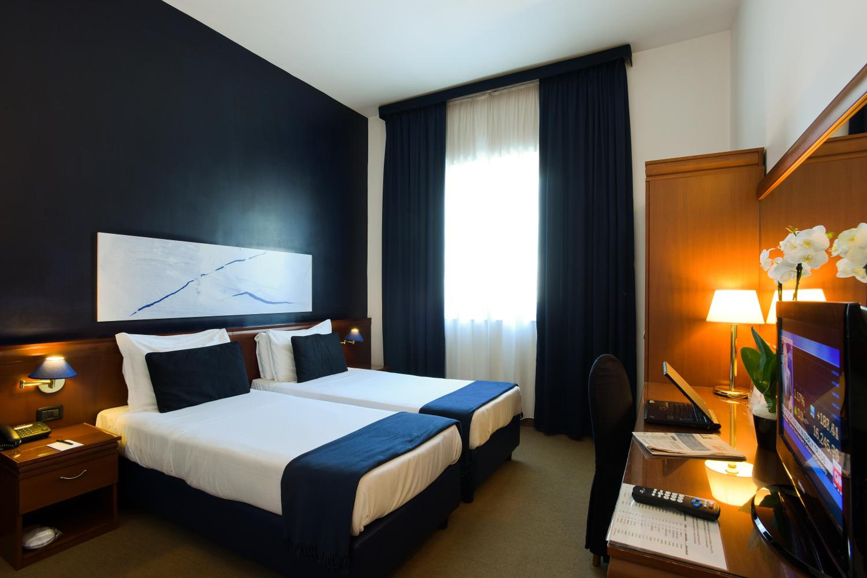 Classic Twin Room