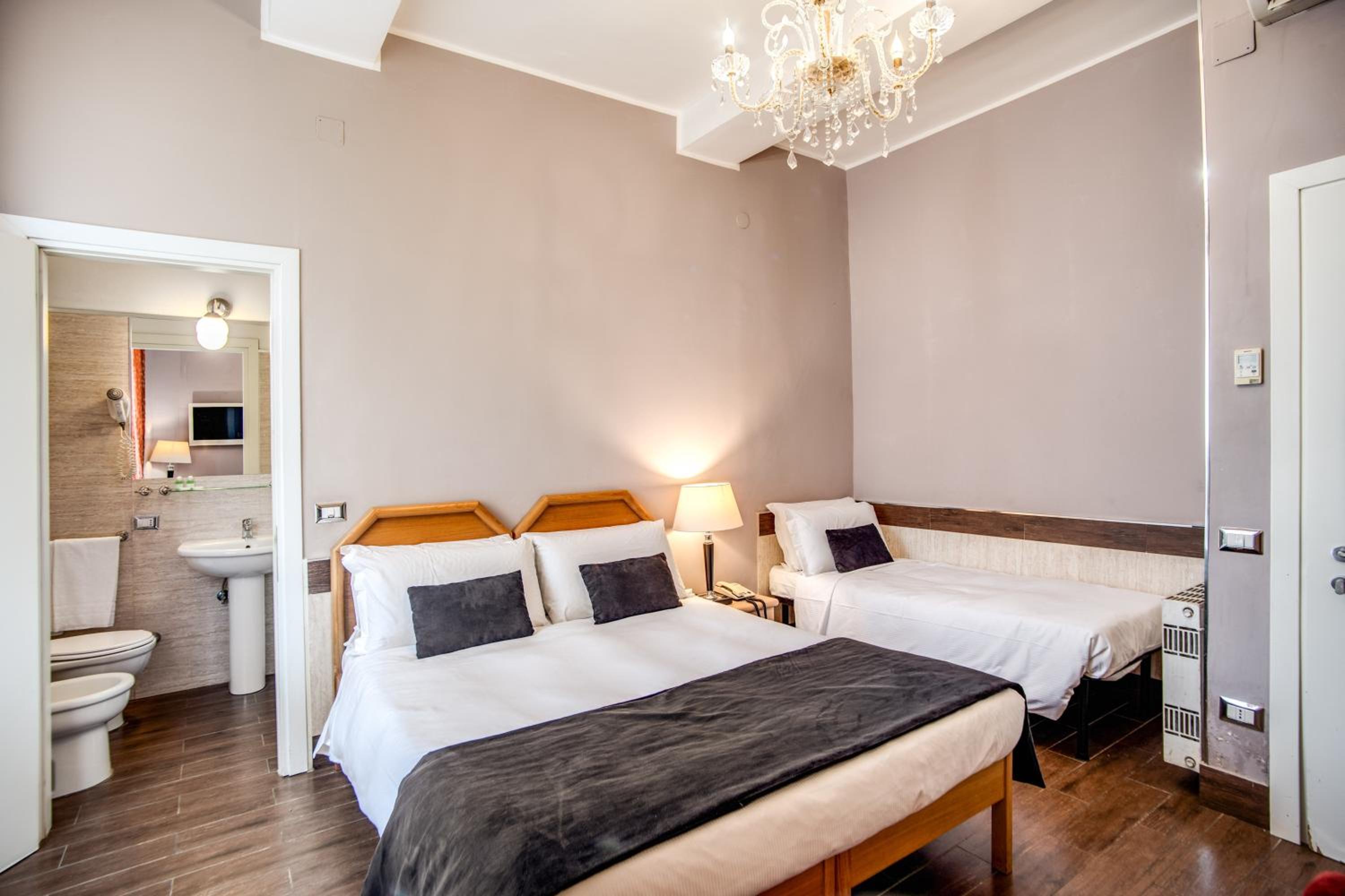 Double Twin with Extra Bed