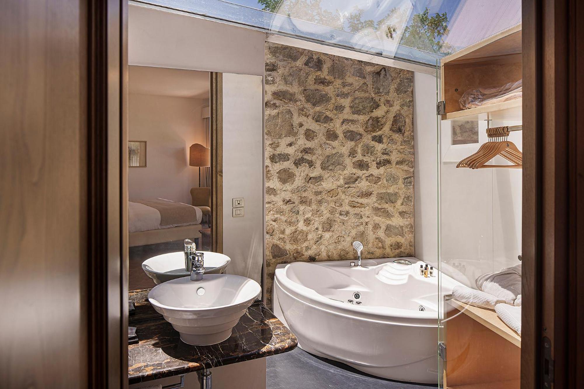 Prestige Suite with Spa Bath