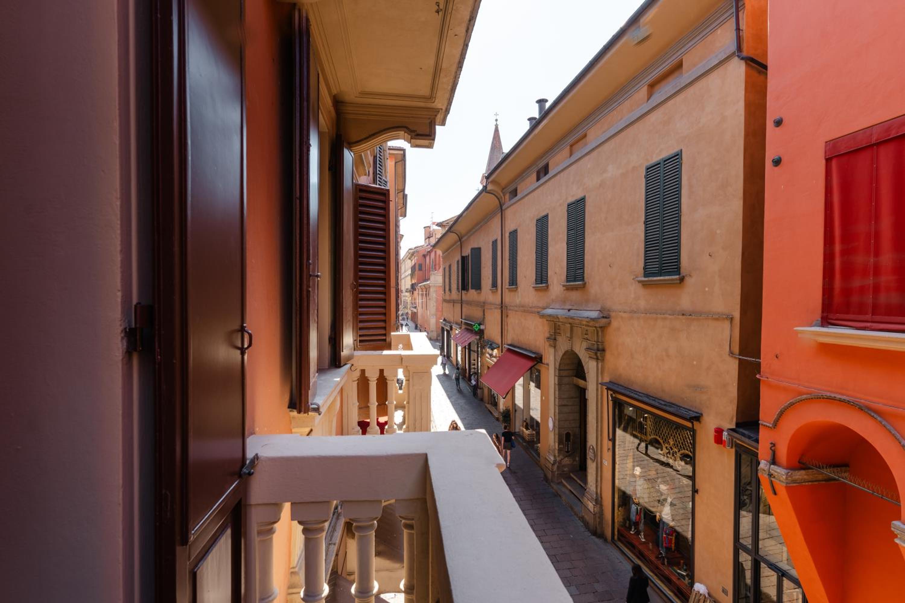 One-Bedroom Apartment - Annex