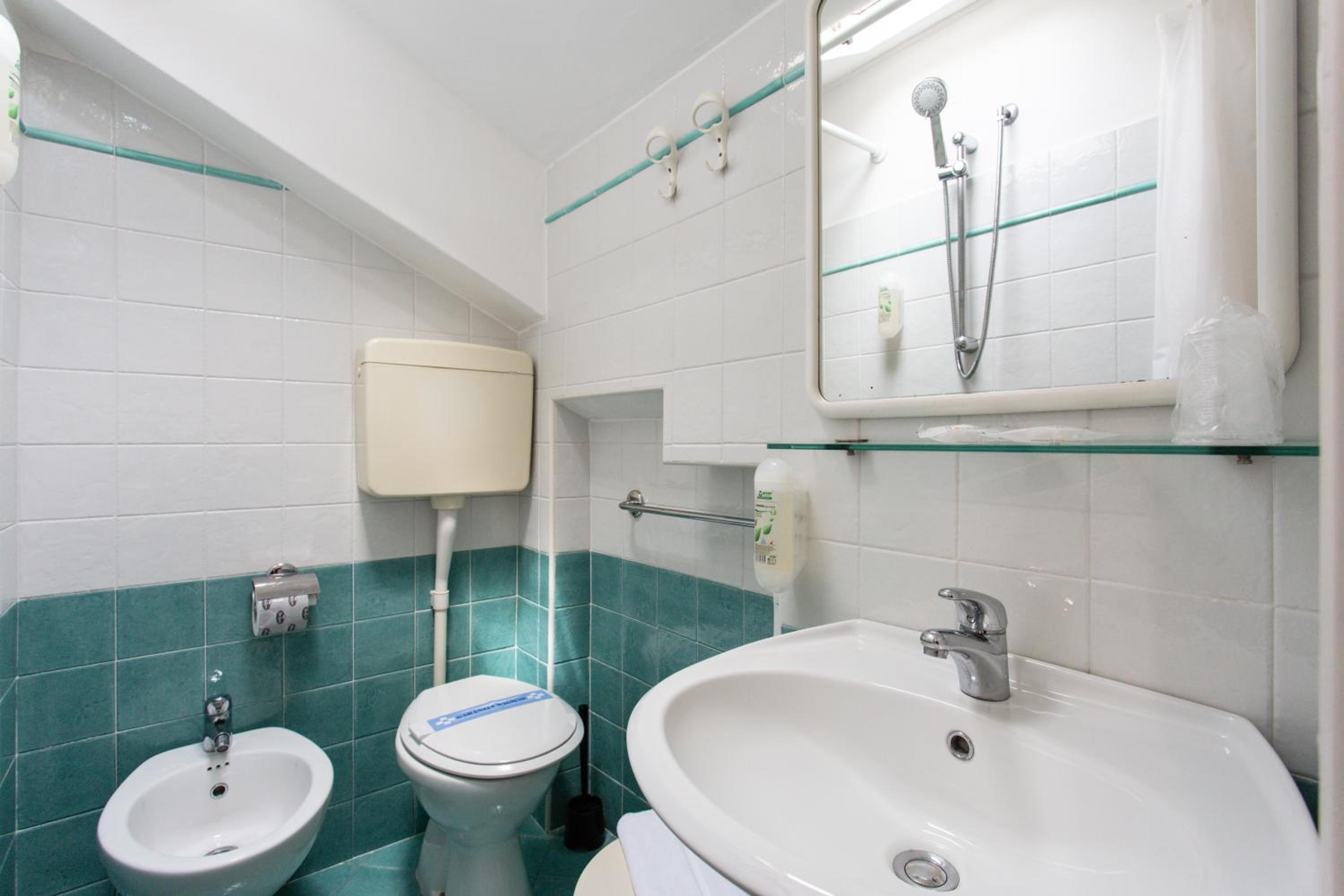 Economy Quadruple Room