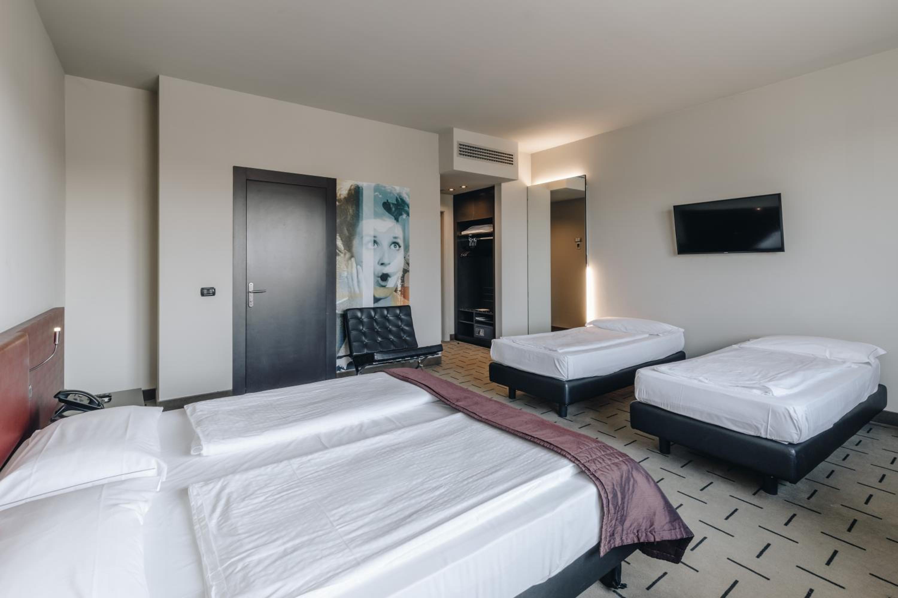 Superior Quadruple Room