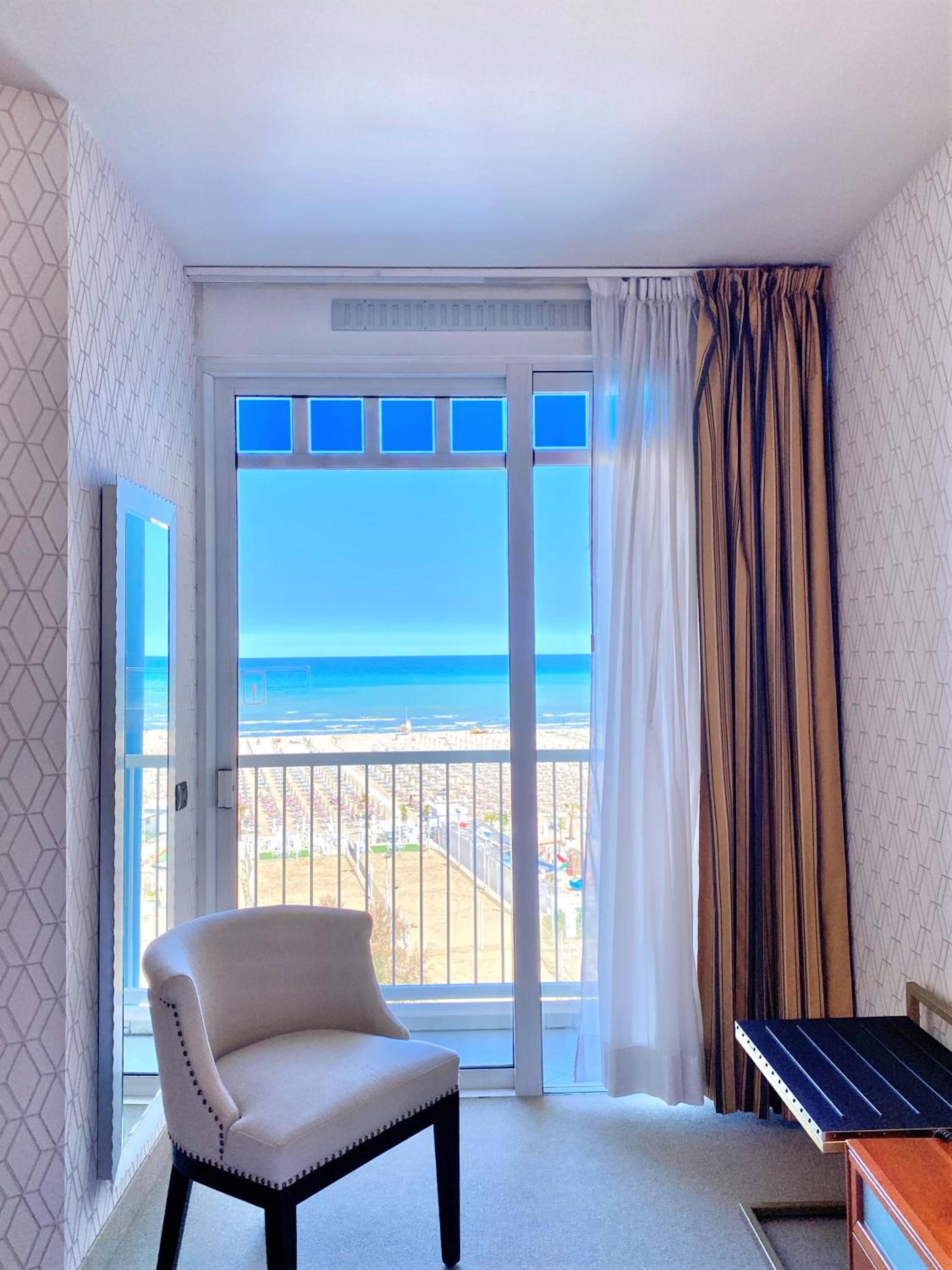 Classic Double Room with Sea View