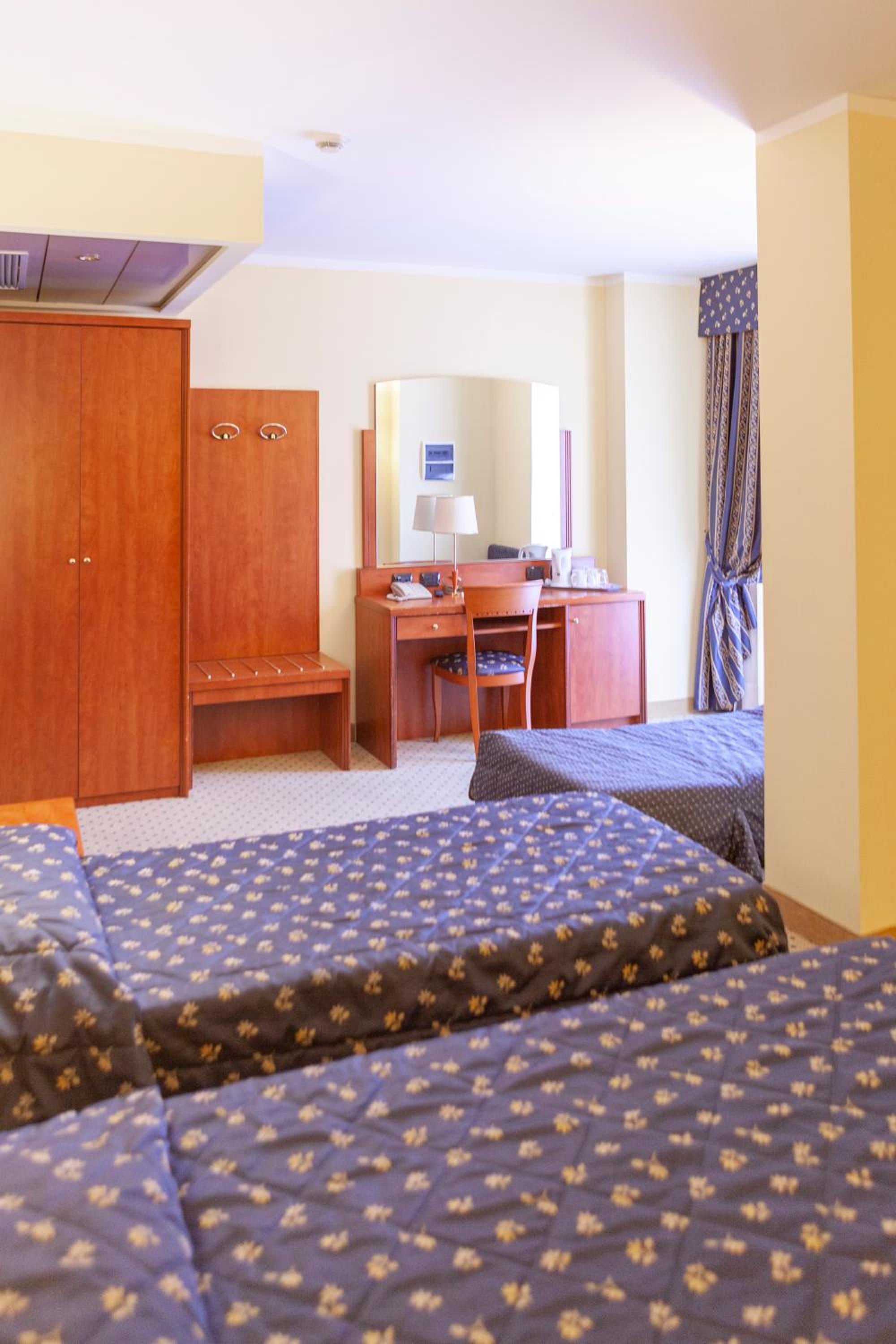 Triple Room with Balcony